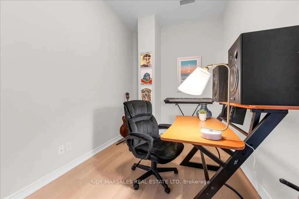 50 Murray Street W, #301