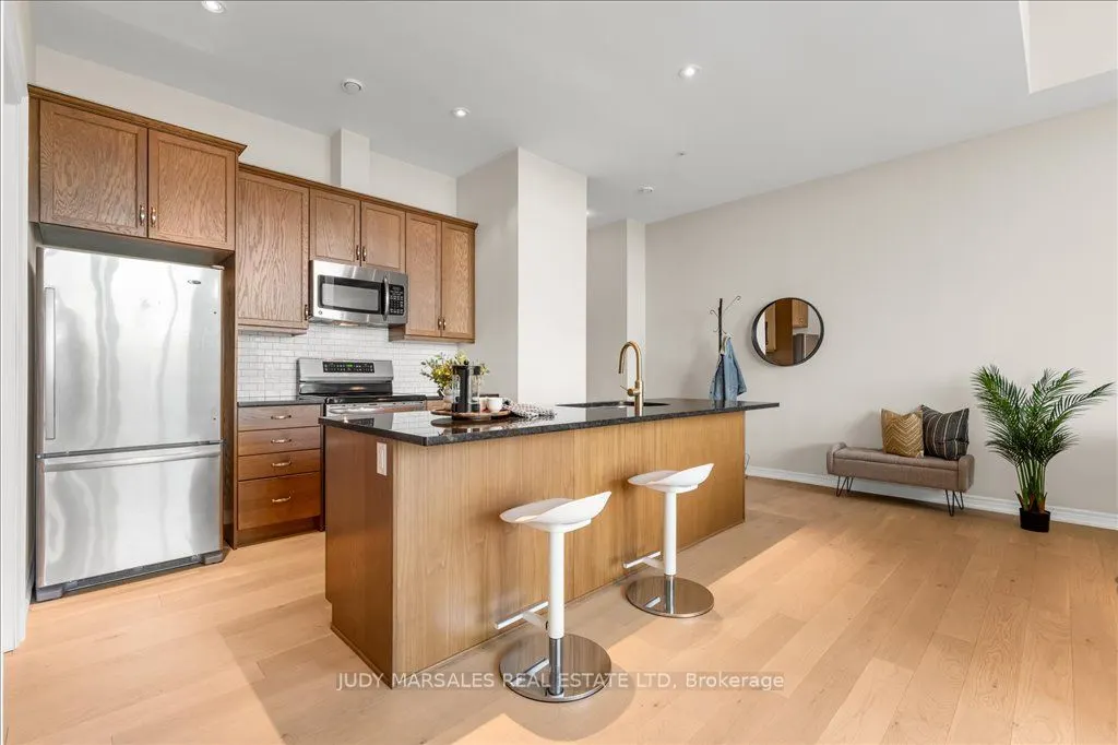 50 Murray Street W, #301