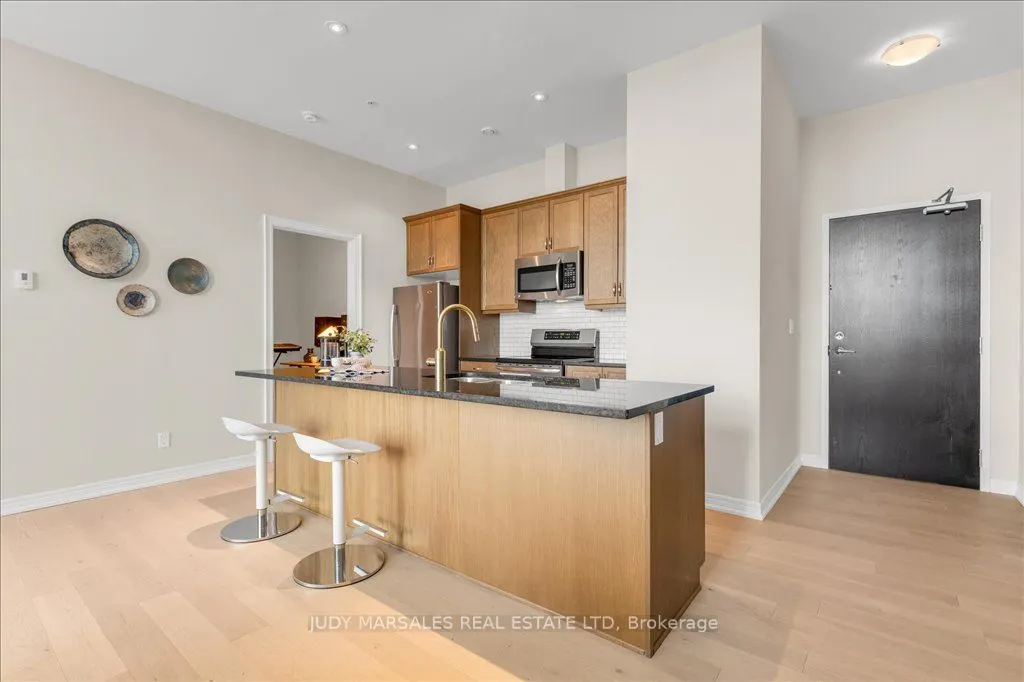 50 Murray Street W, #301