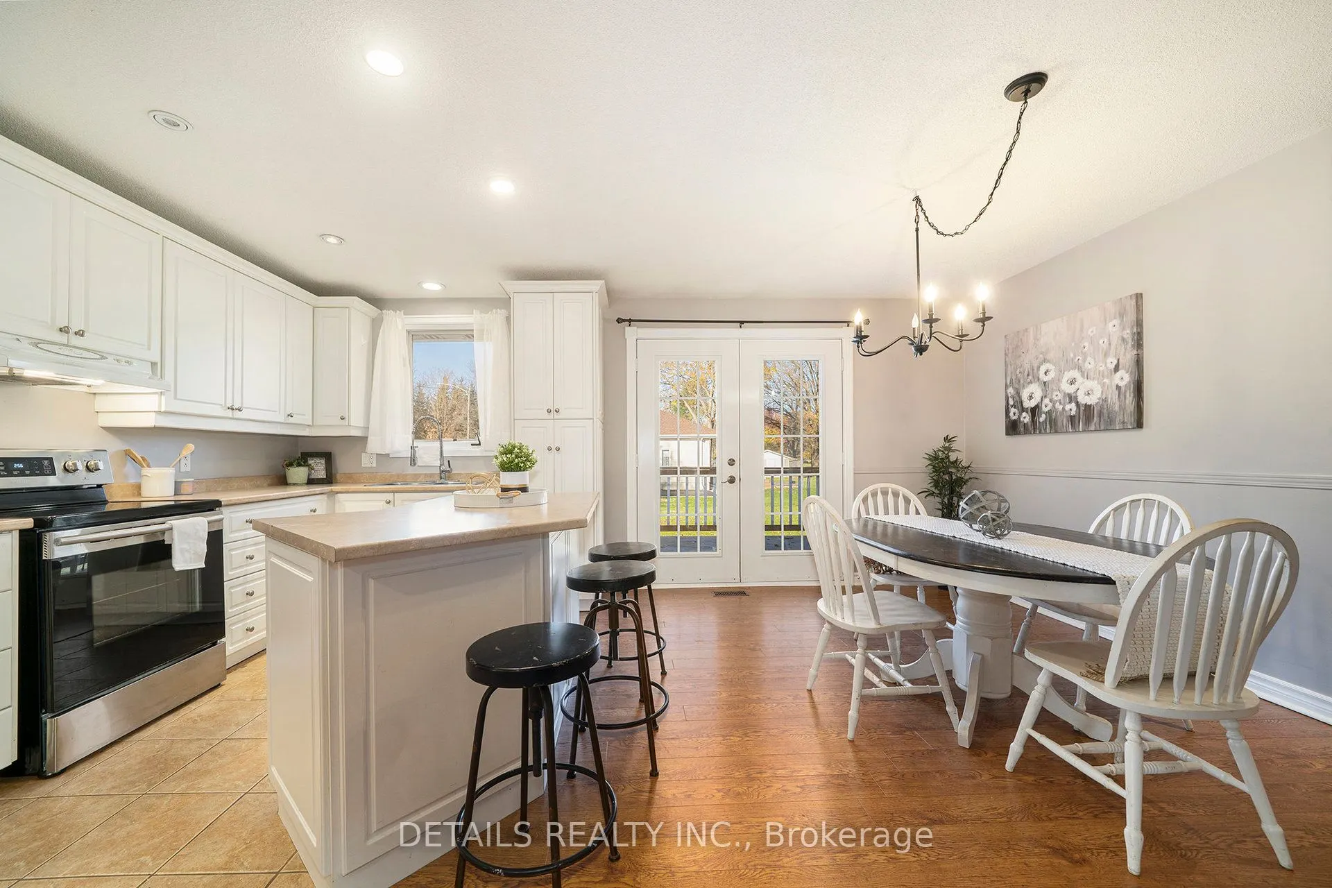 2298 James Craig Street