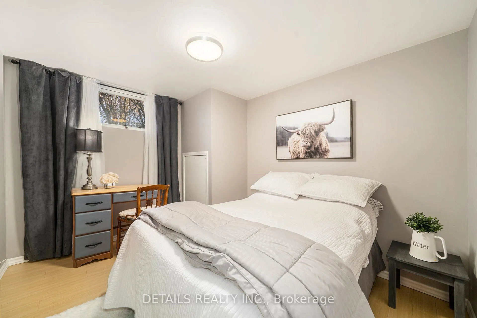 2298 James Craig Street