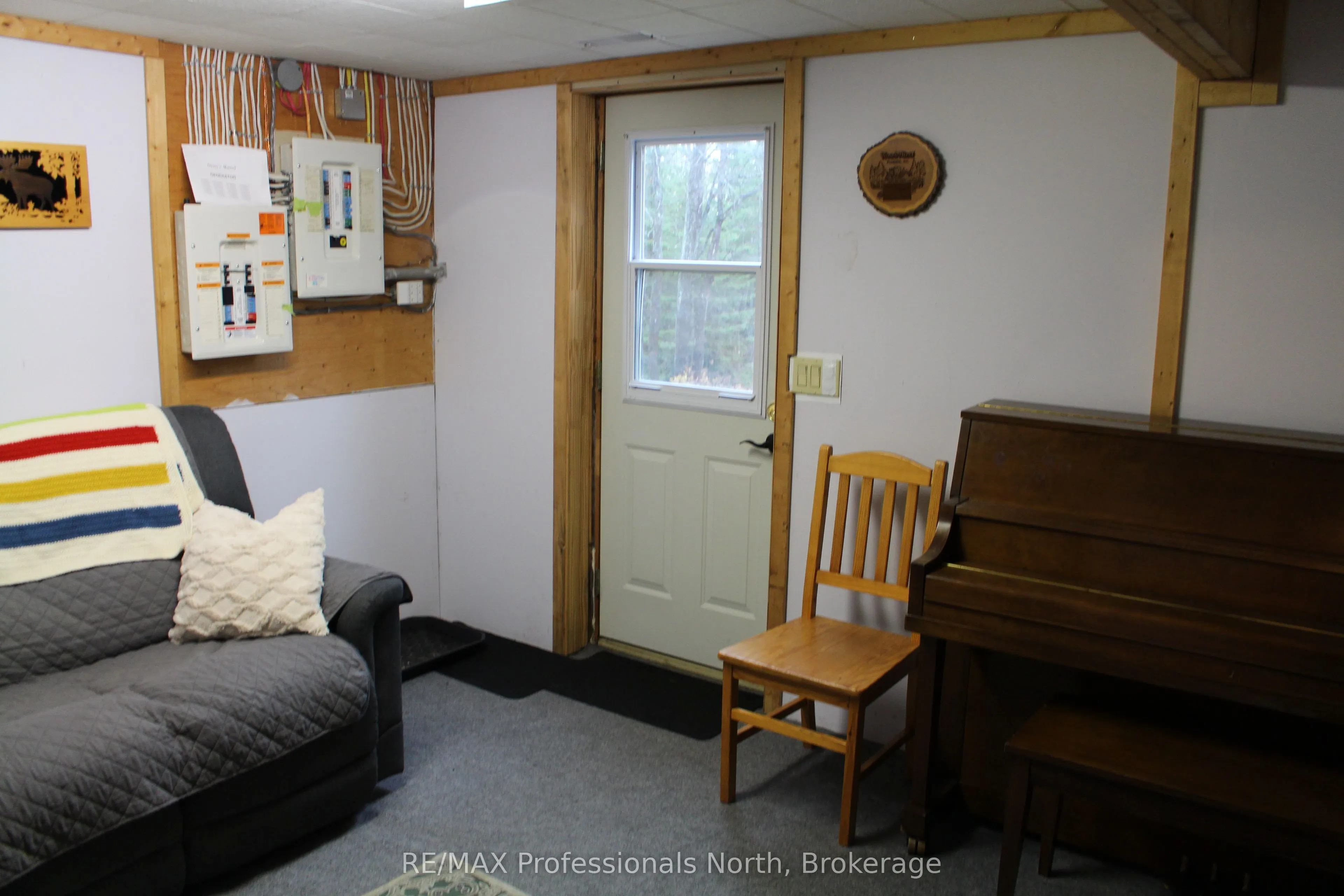 1121 Old Donald Road N