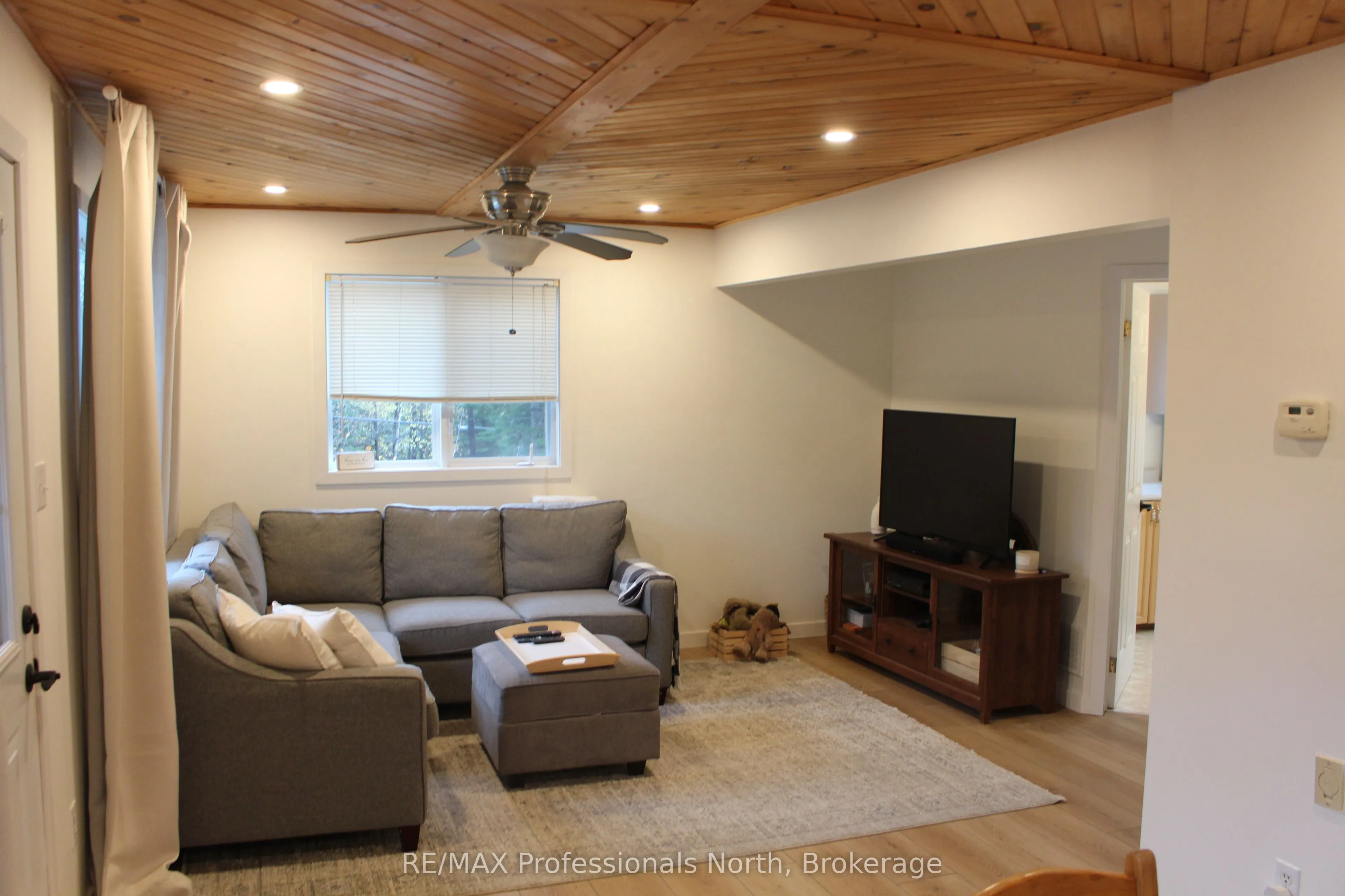 1121 Old Donald Road N