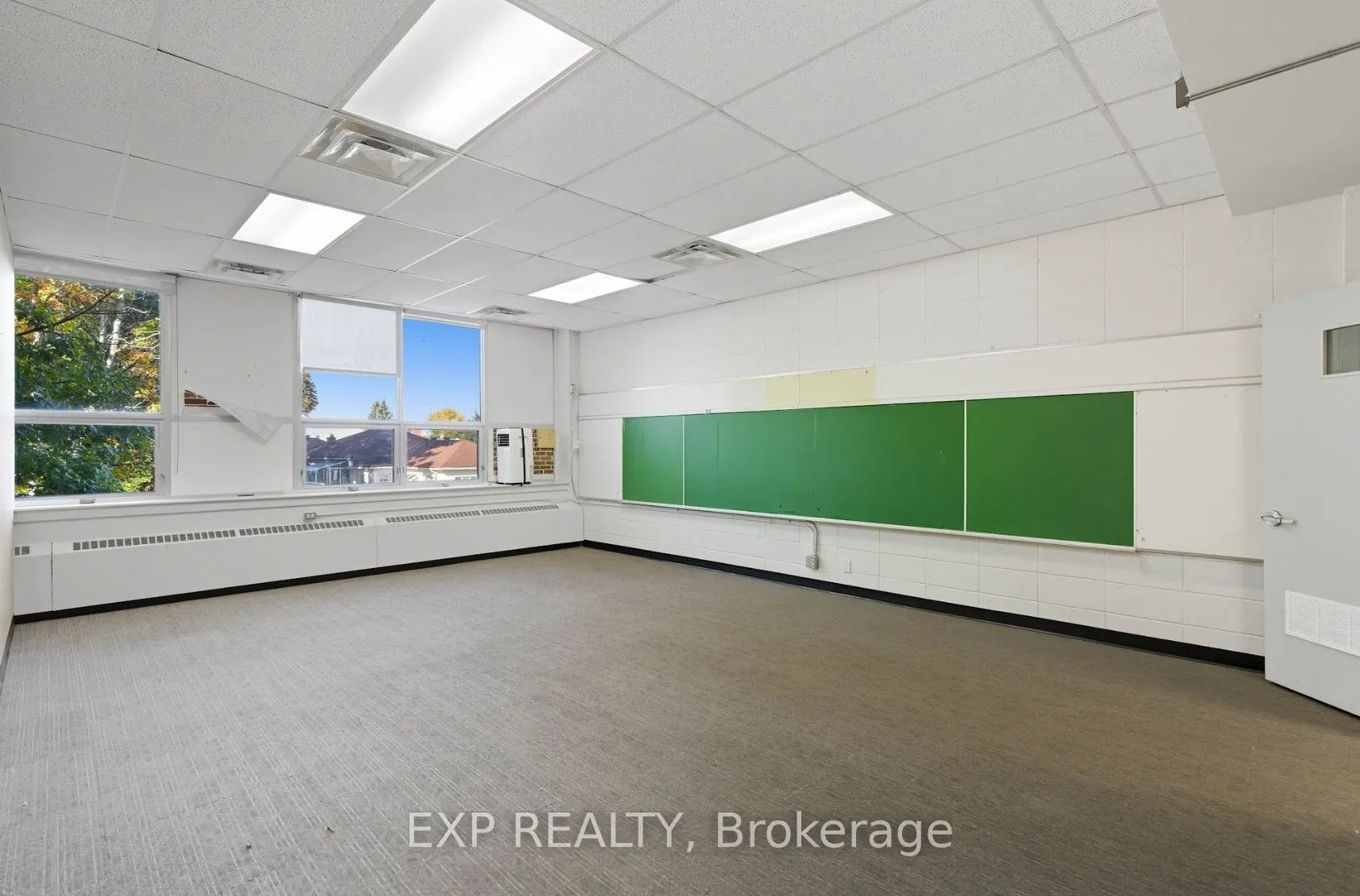 641 Sladen Avenue, #2nd & 3rd Floor