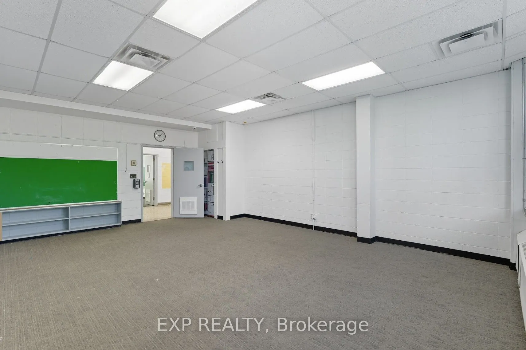 641 Sladen Avenue, #2nd & 3rd Floor