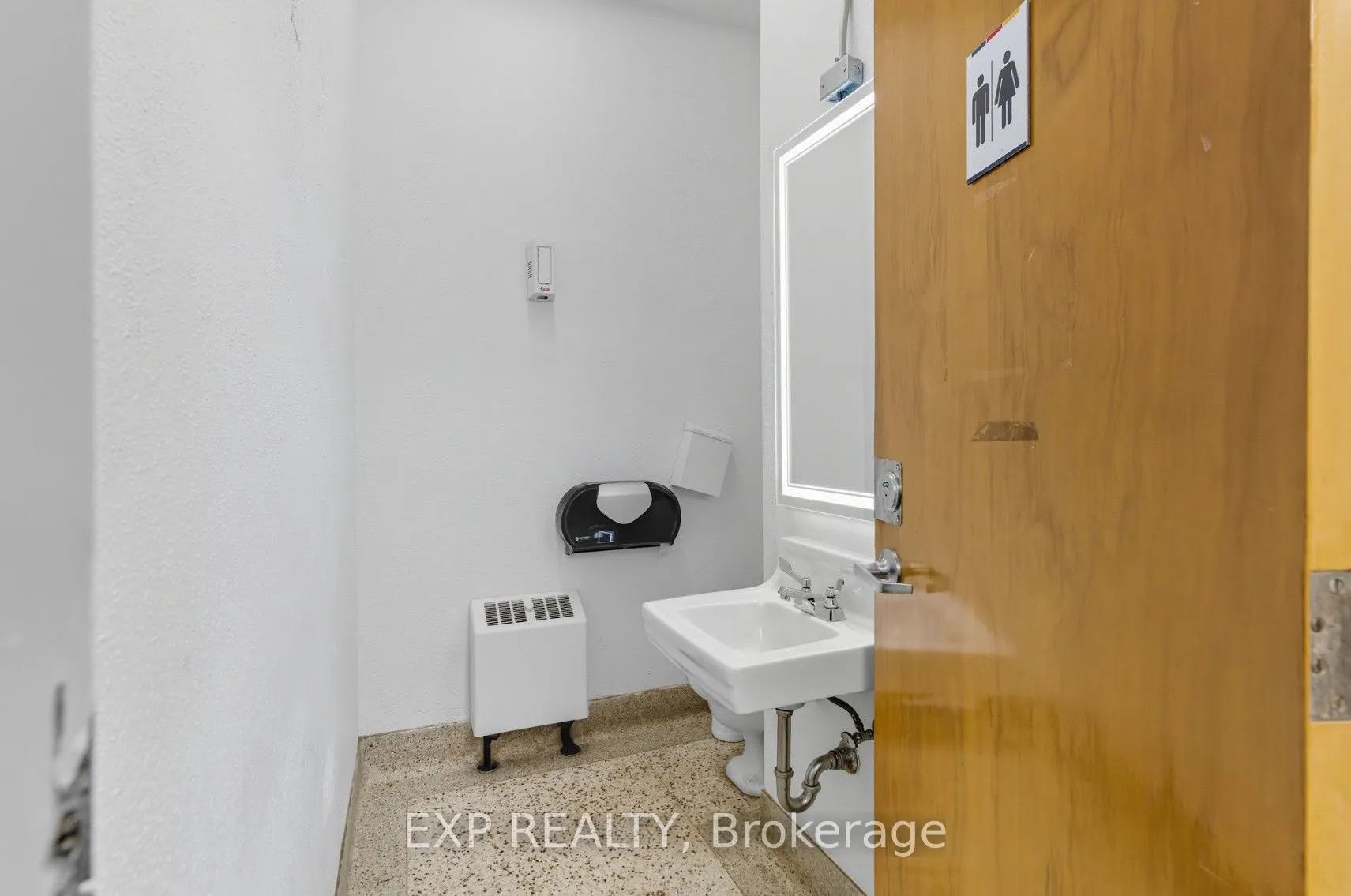 641 Sladen Avenue, #2nd & 3rd Floor