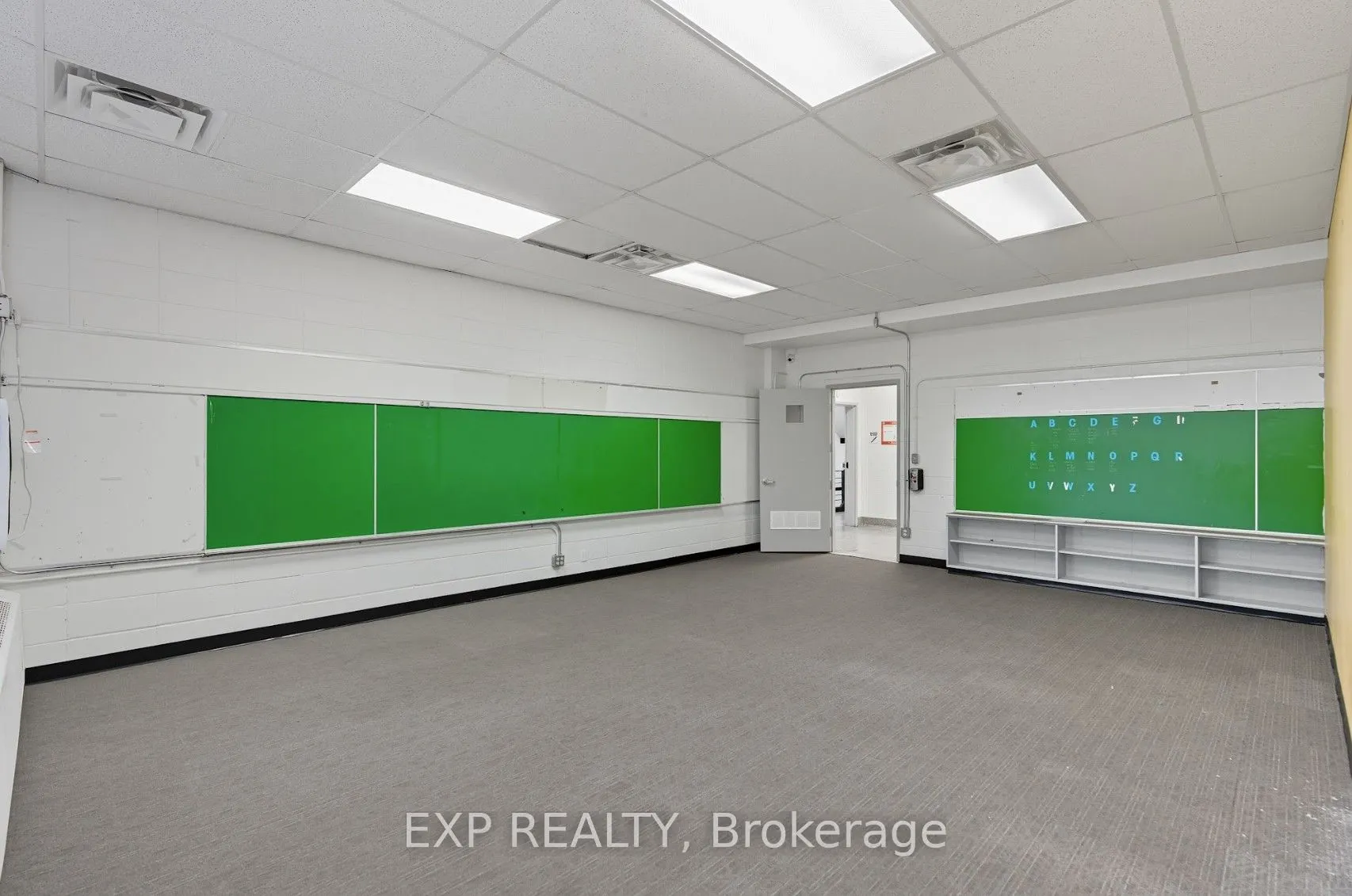 641 Sladen Avenue, #2nd & 3rd Floor