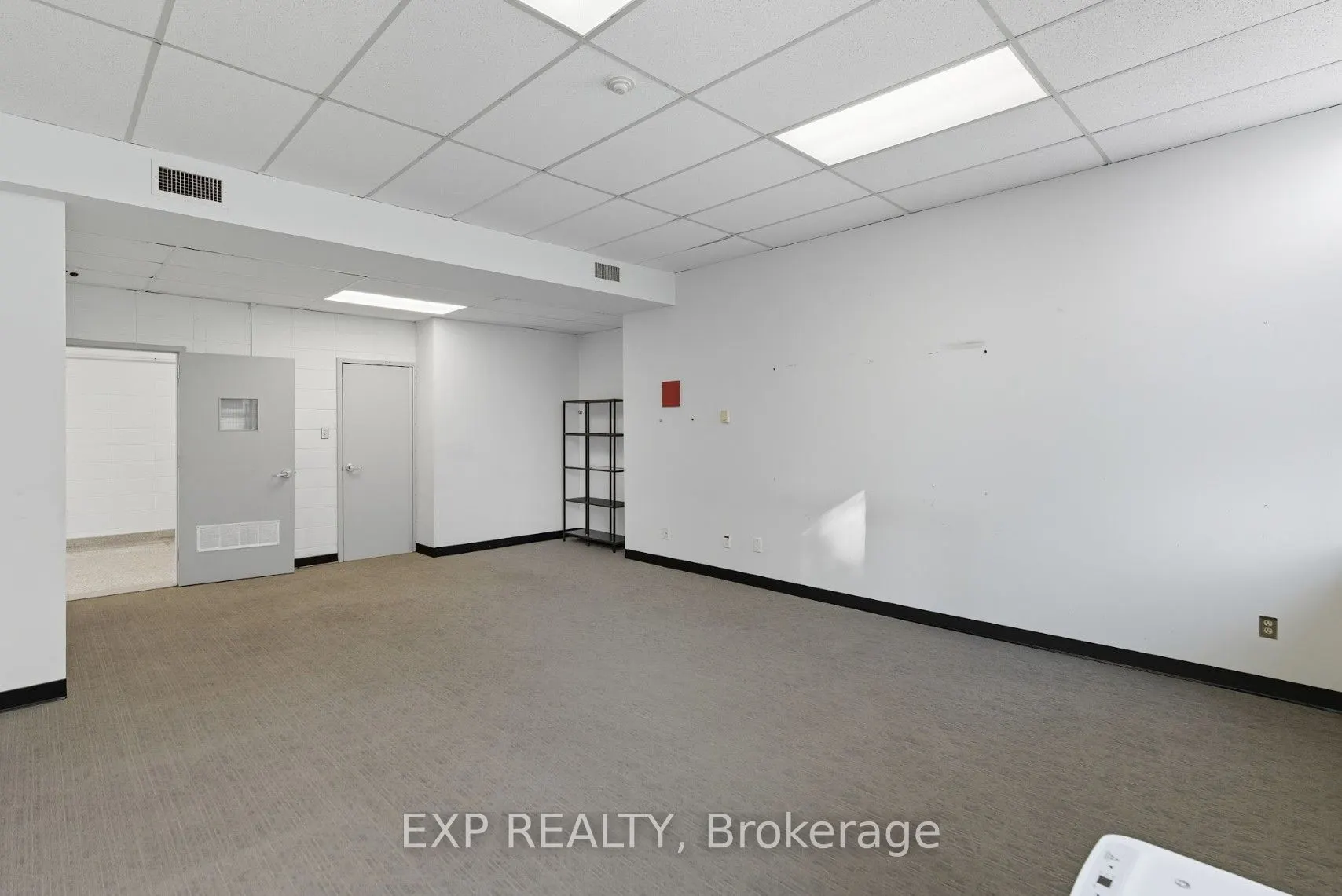 641 Sladen Avenue, #2nd & 3rd Floor