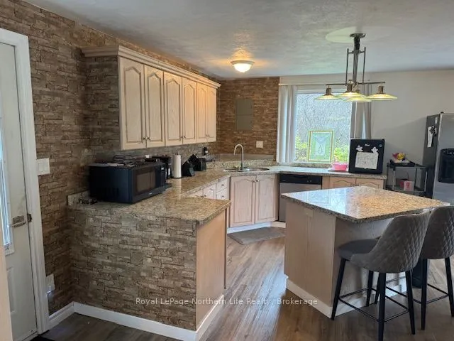 44 Desgrosielliers Street