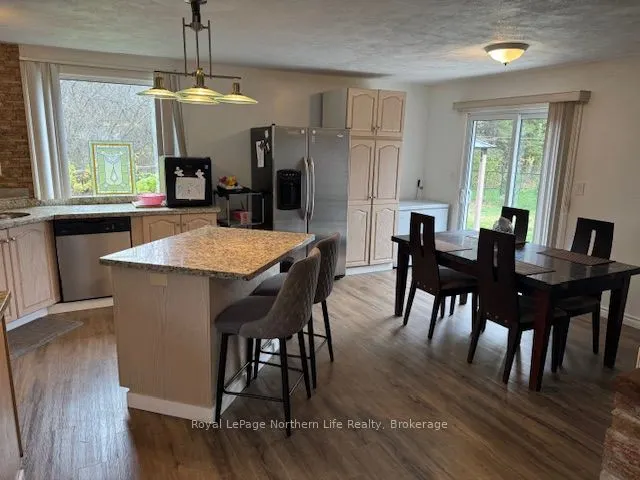 44 Desgrosielliers Street