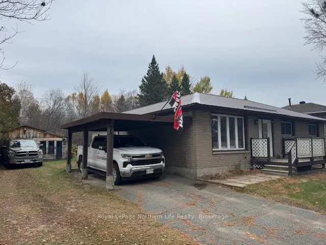 44 Desgrosielliers Street