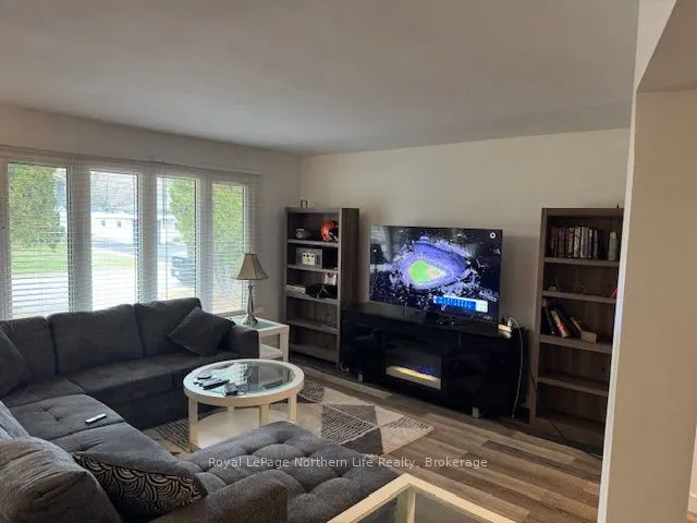 44 Desgrosielliers Street