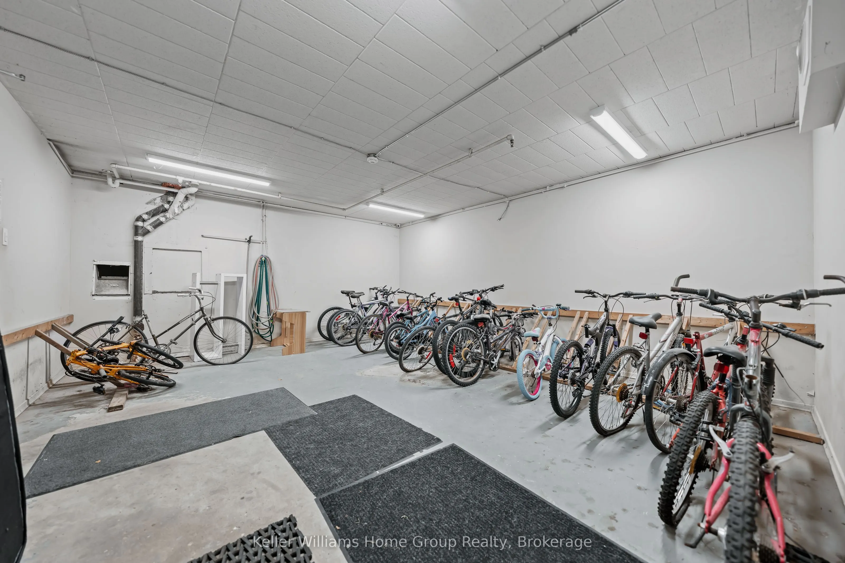 91 Conroy Crescent, #408