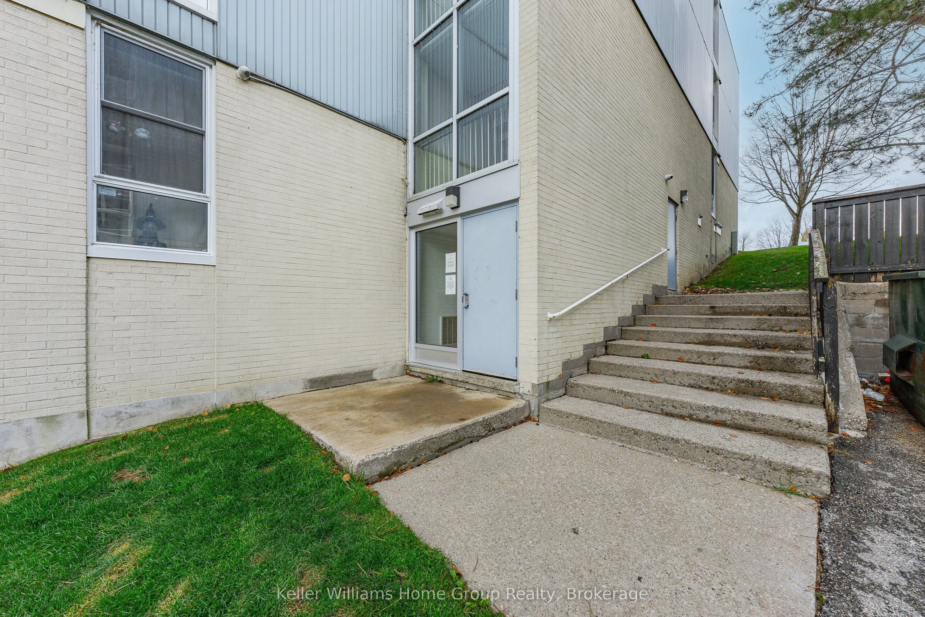 91 Conroy Crescent, #408