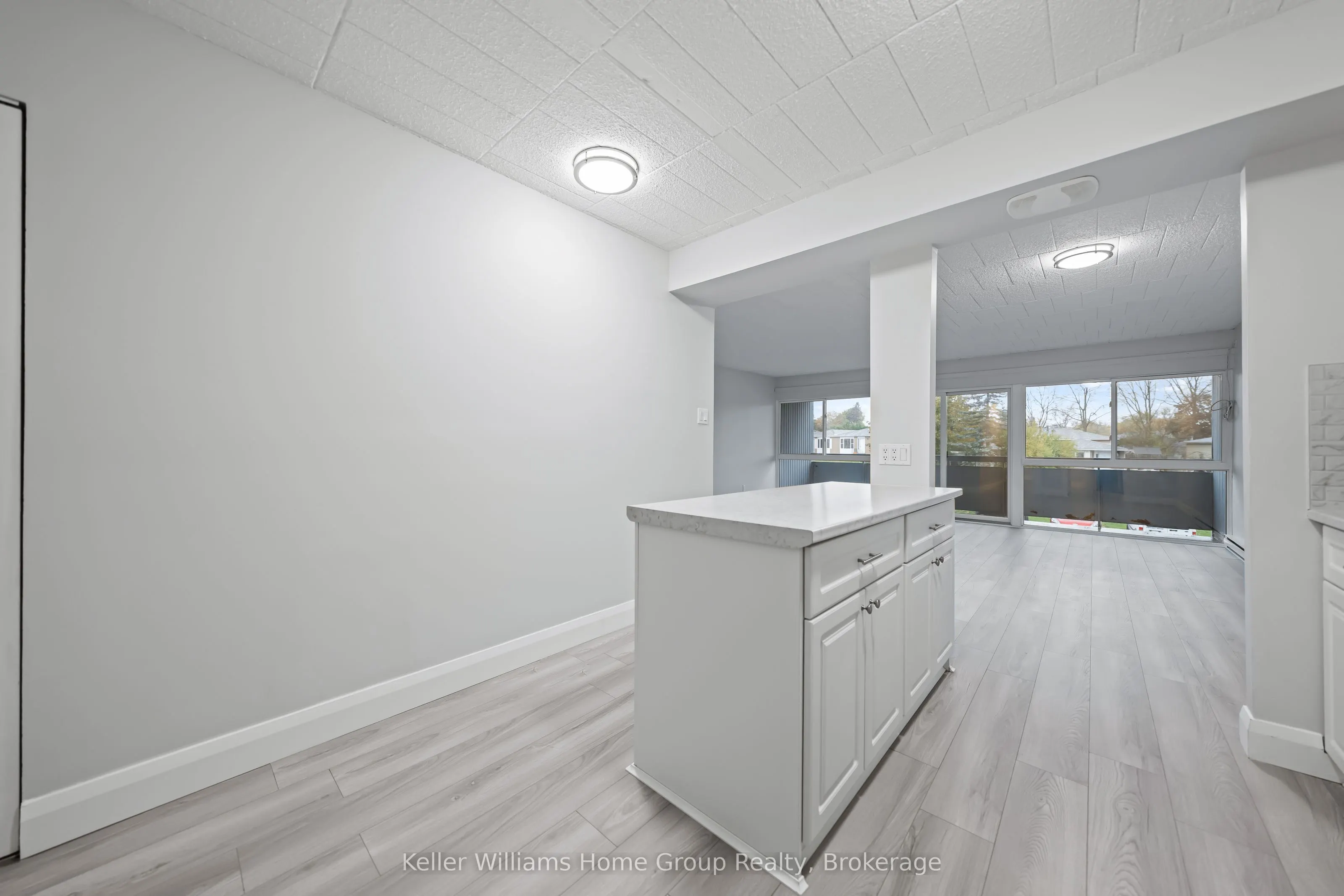 91 Conroy Crescent, #408