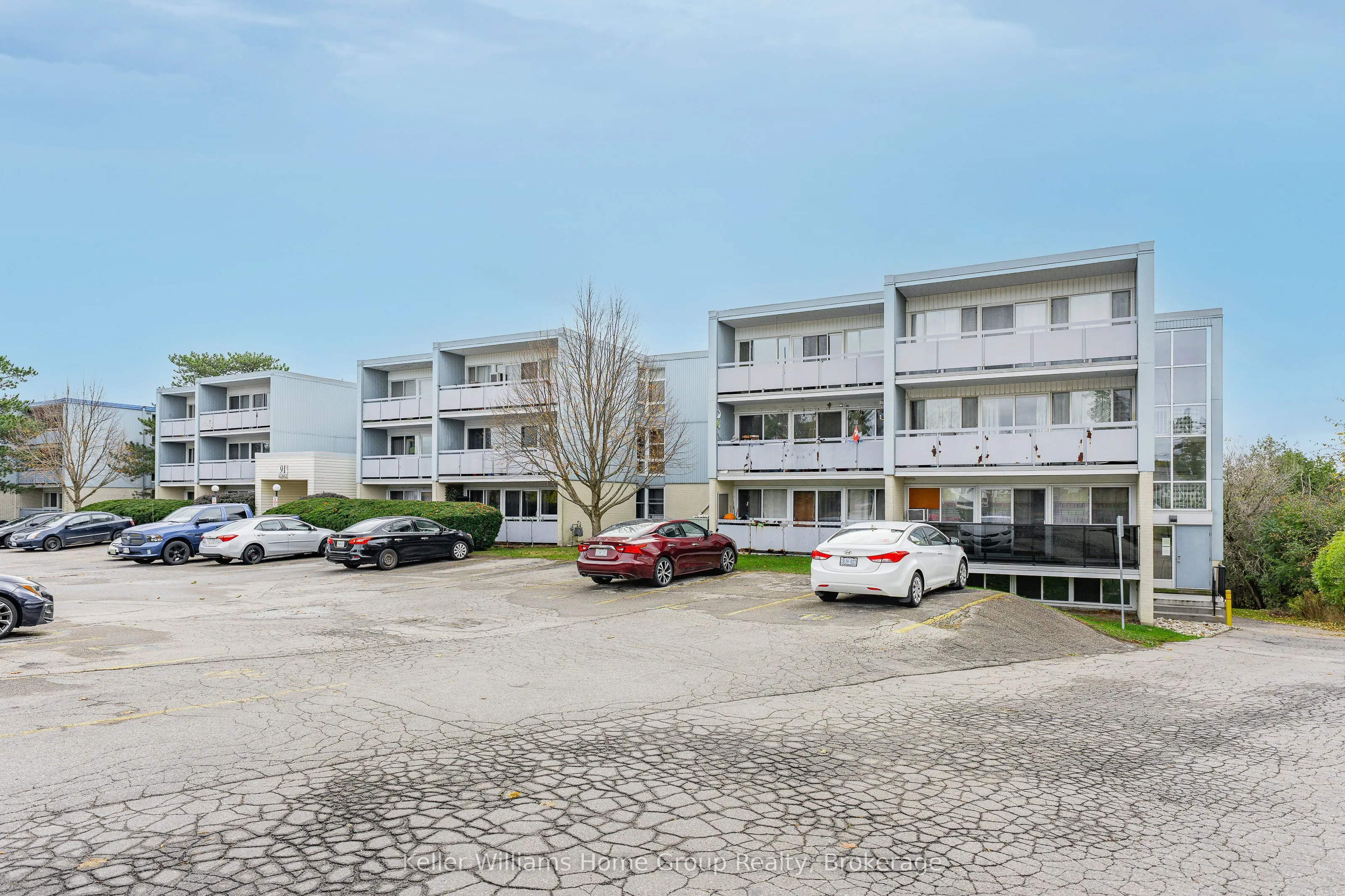 91 Conroy Crescent, #408