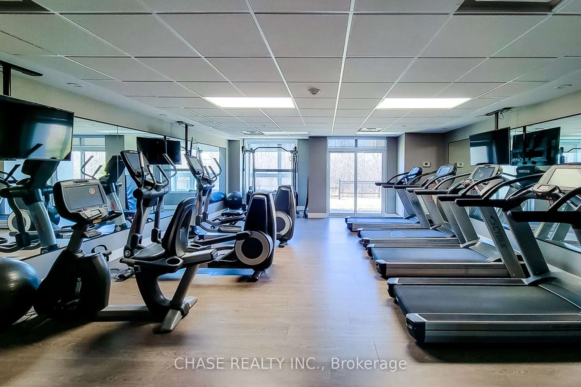 125 Shoreview Place, #638