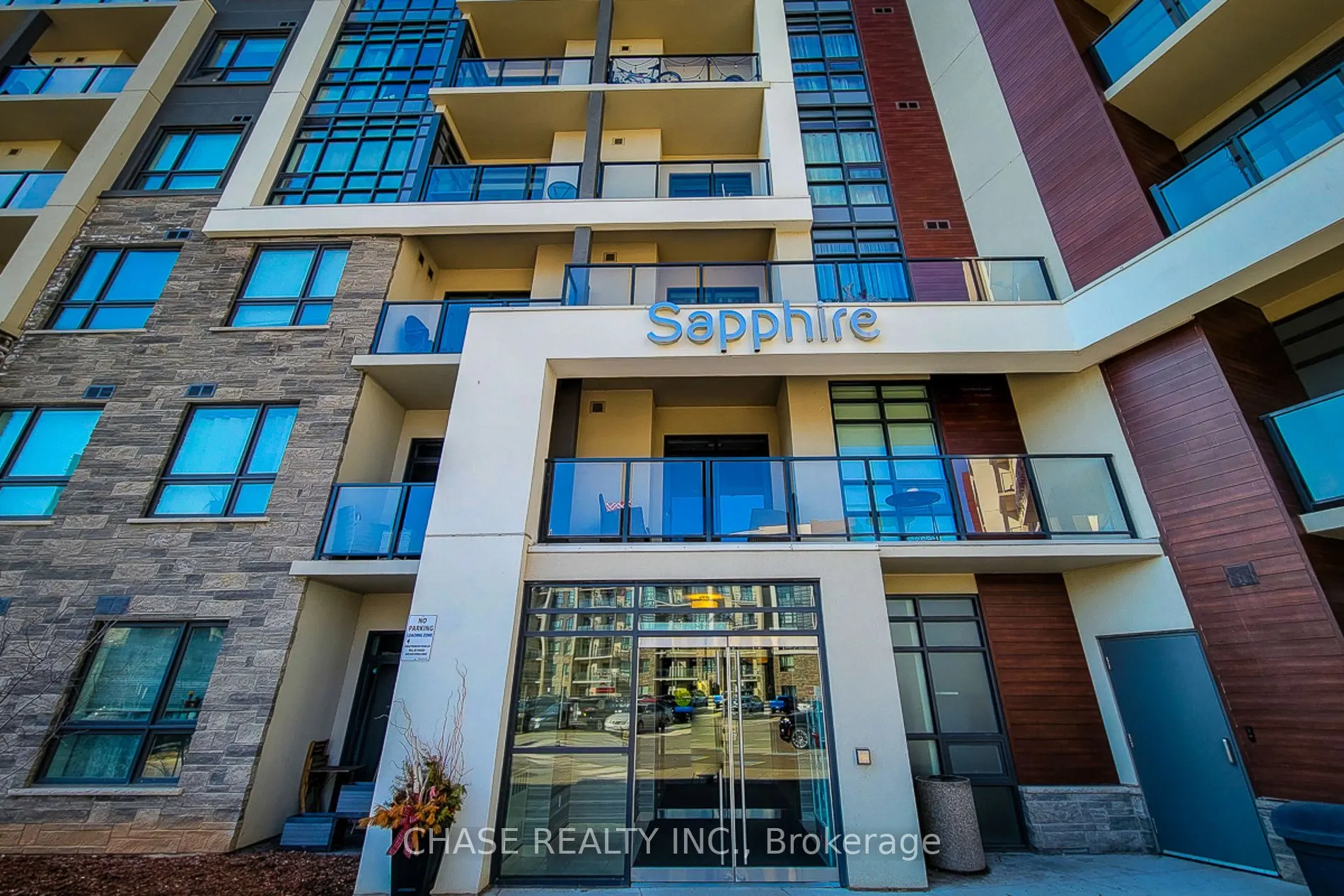 125 Shoreview Place, #638