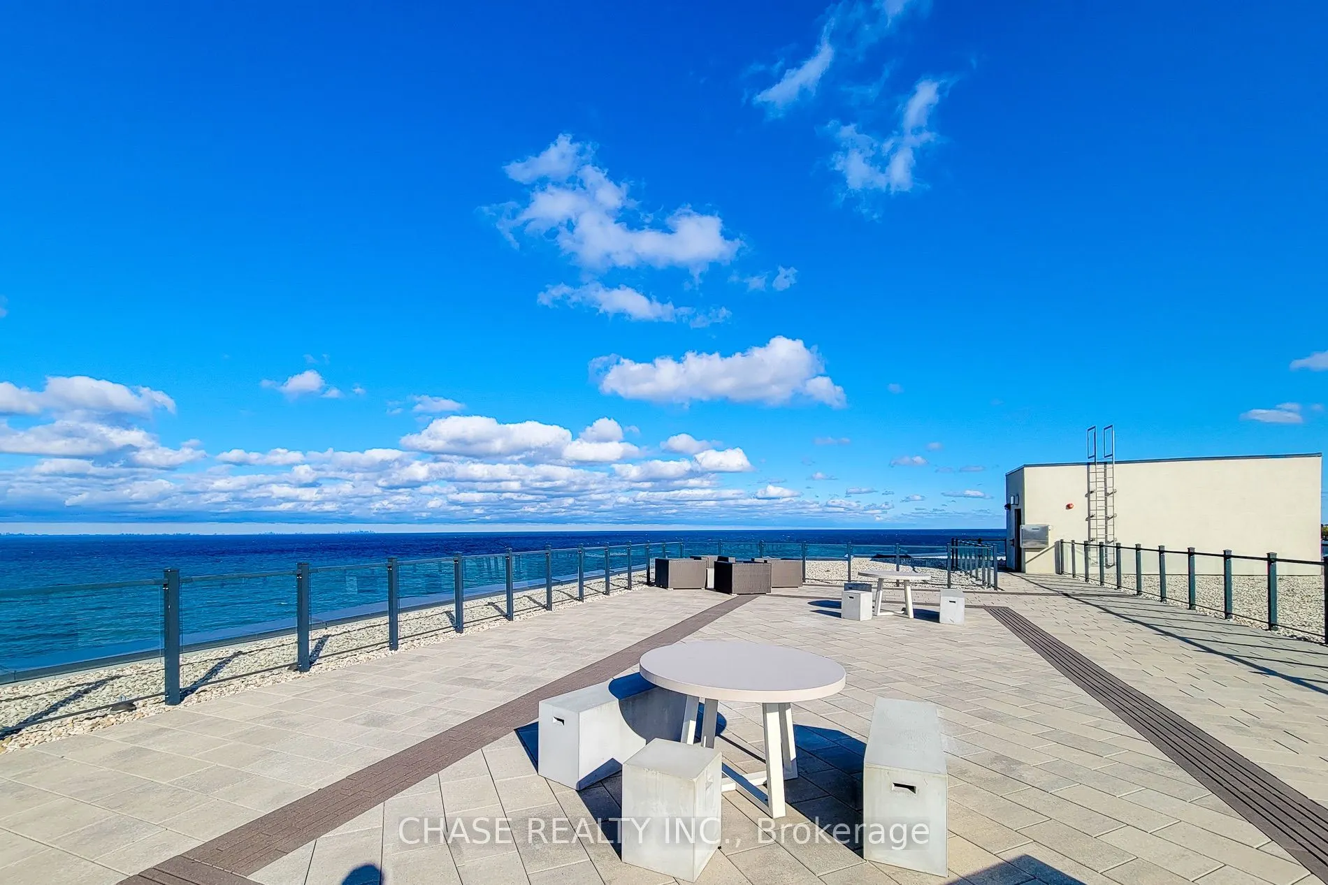 125 Shoreview Place, #638