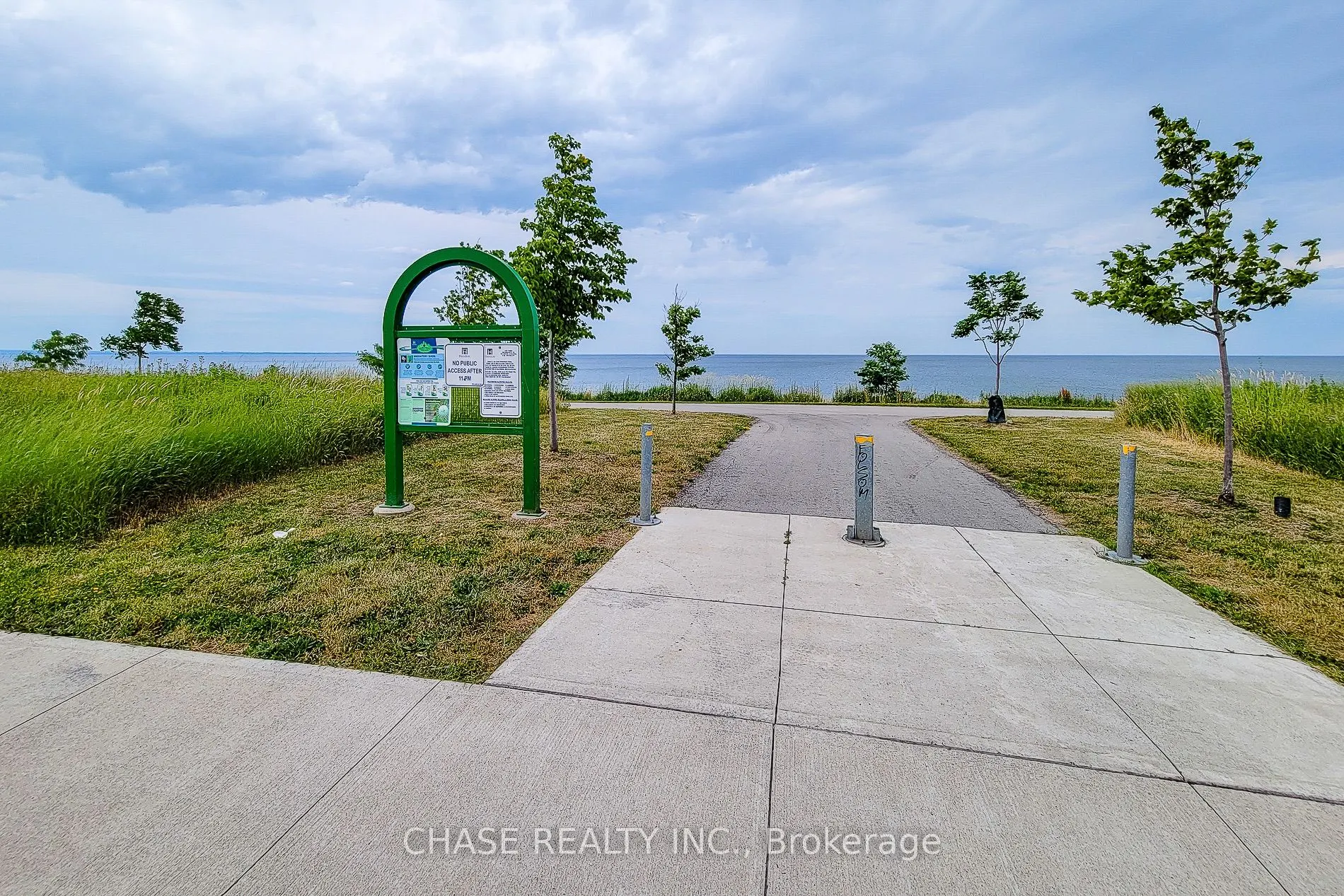 125 Shoreview Place, #638