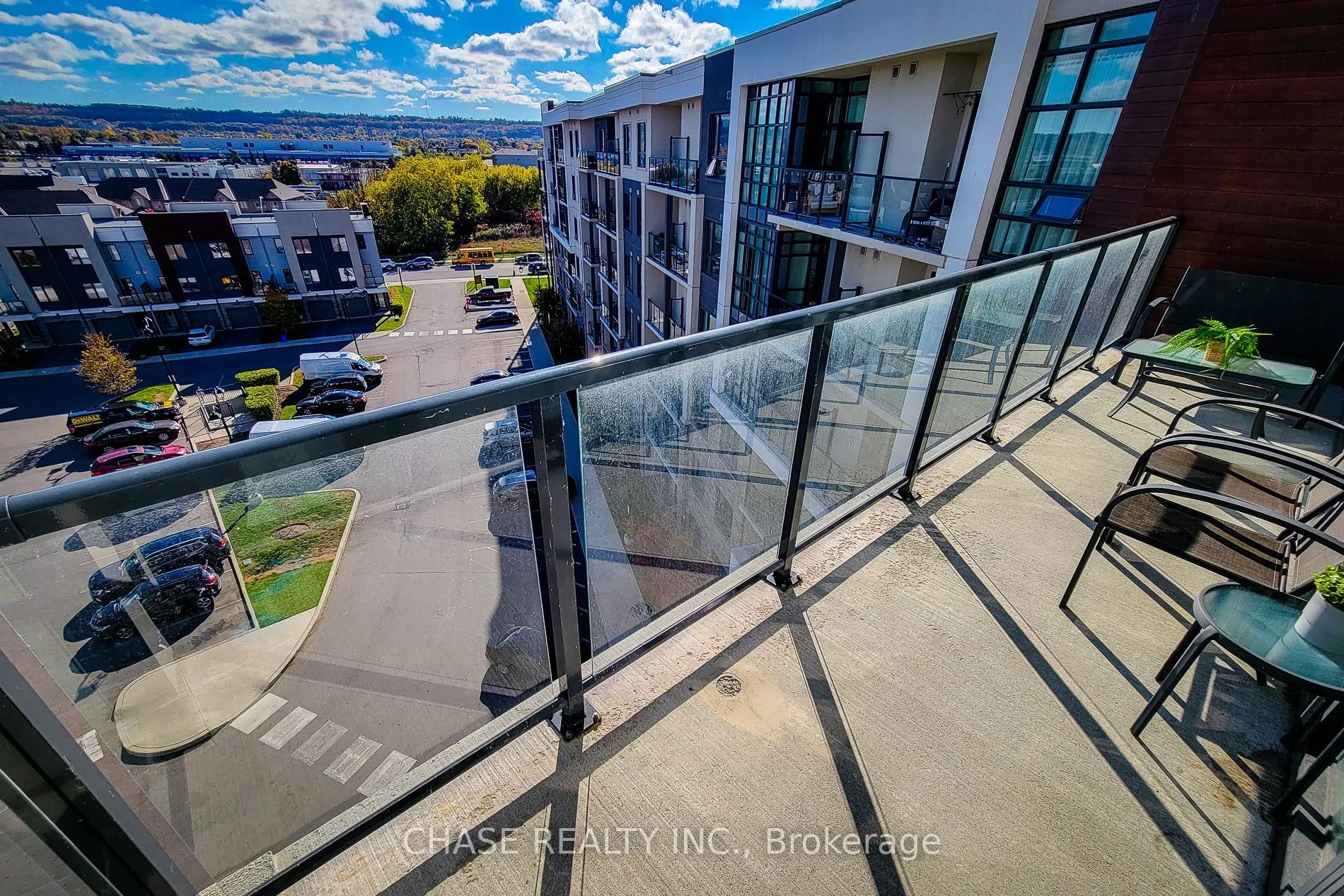 125 Shoreview Place, #638