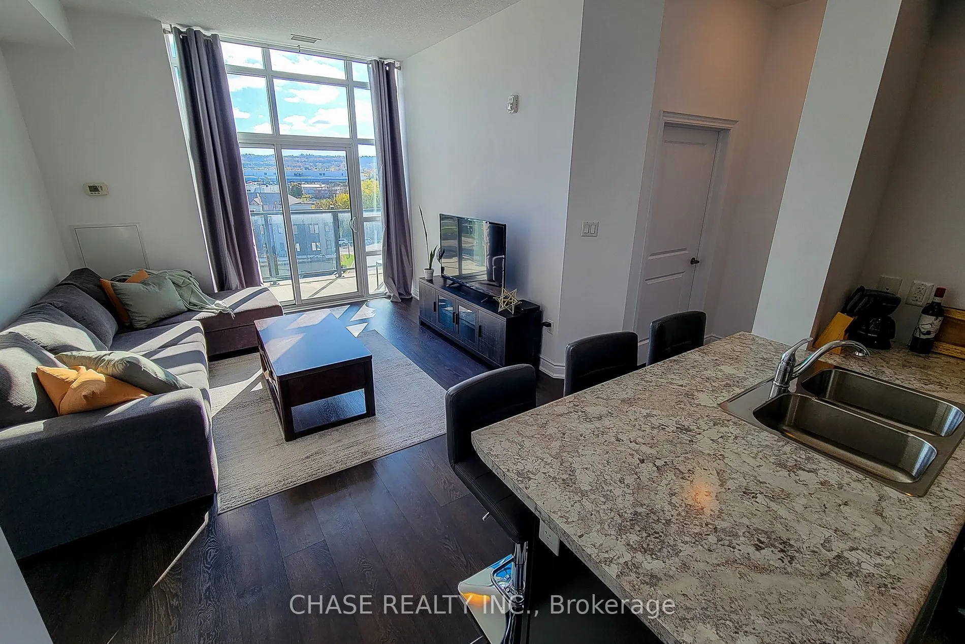 125 Shoreview Place, #638