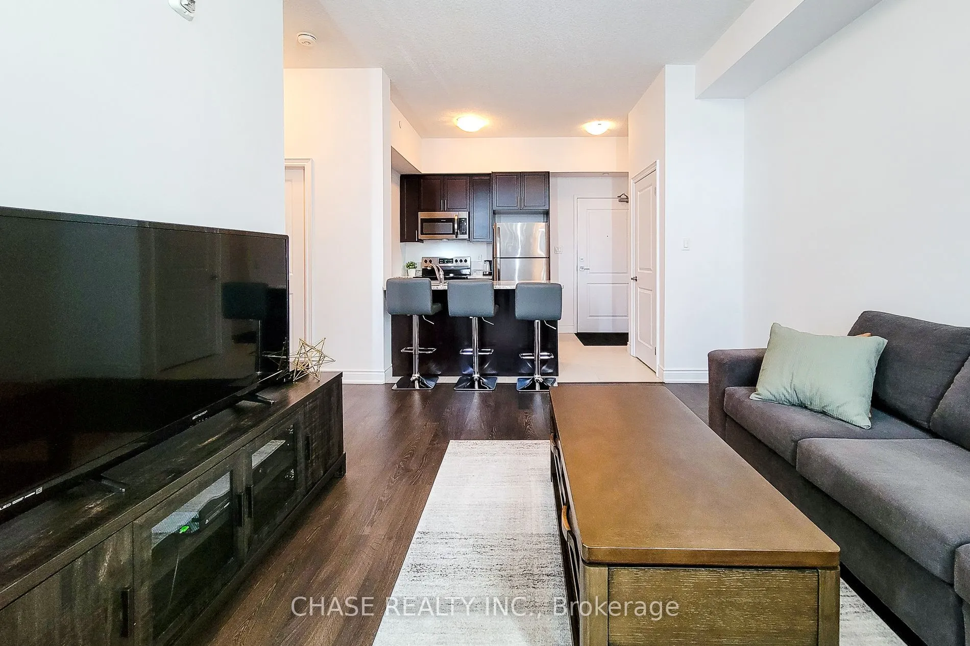 125 Shoreview Place, #638