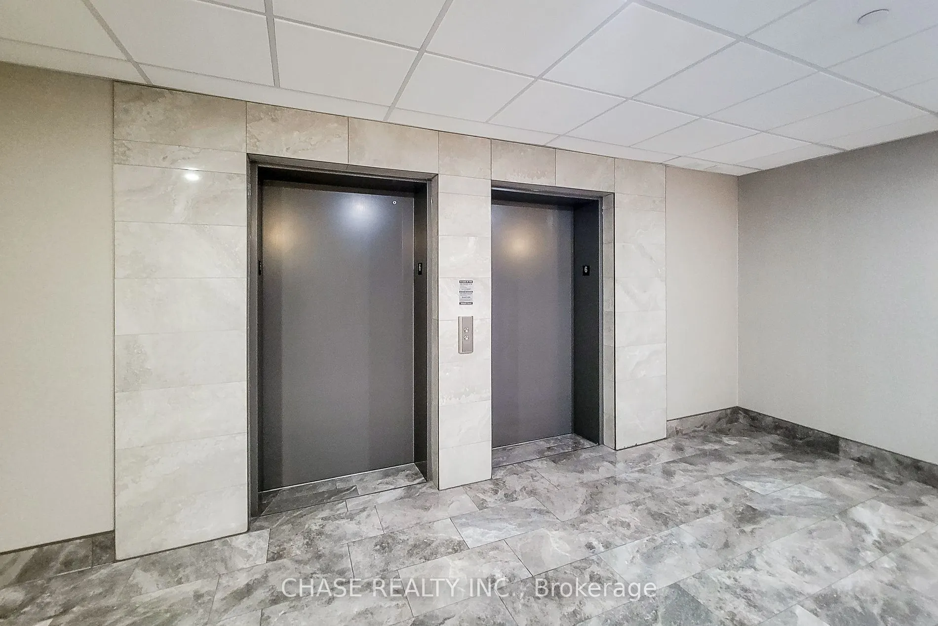 125 Shoreview Place, #638