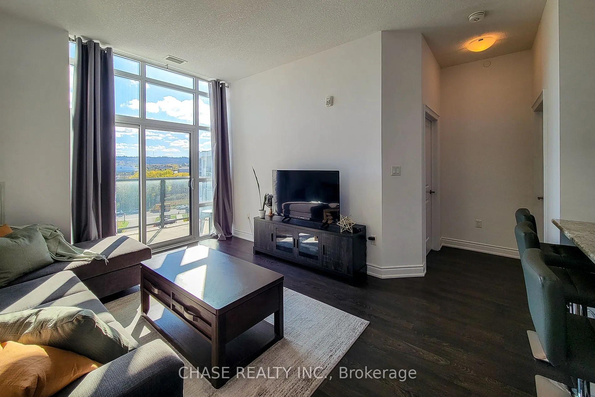 125 Shoreview Place, #638