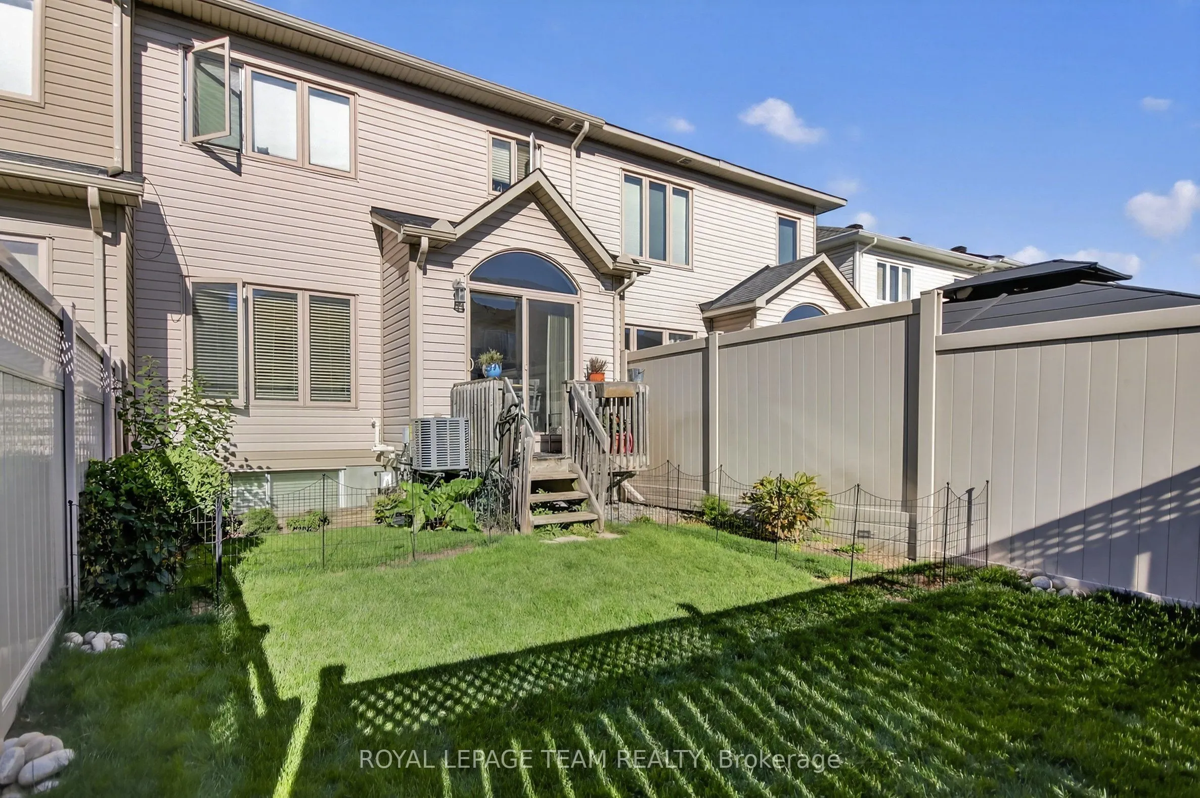 245 Garrity Crescent