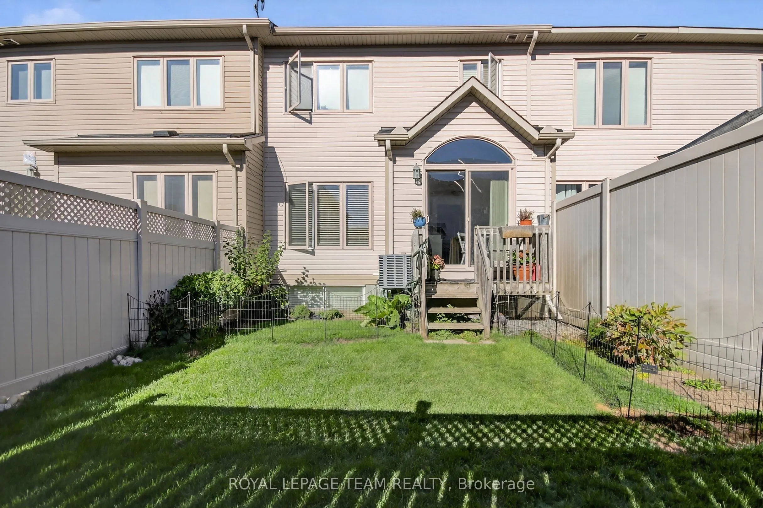 245 Garrity Crescent