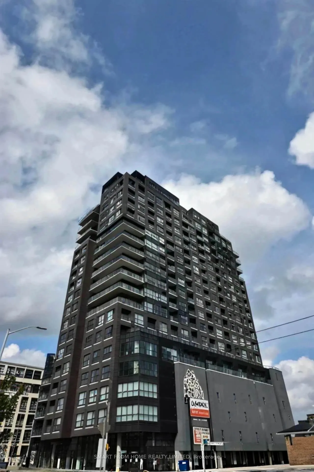 1 VICTORIA Street, #210