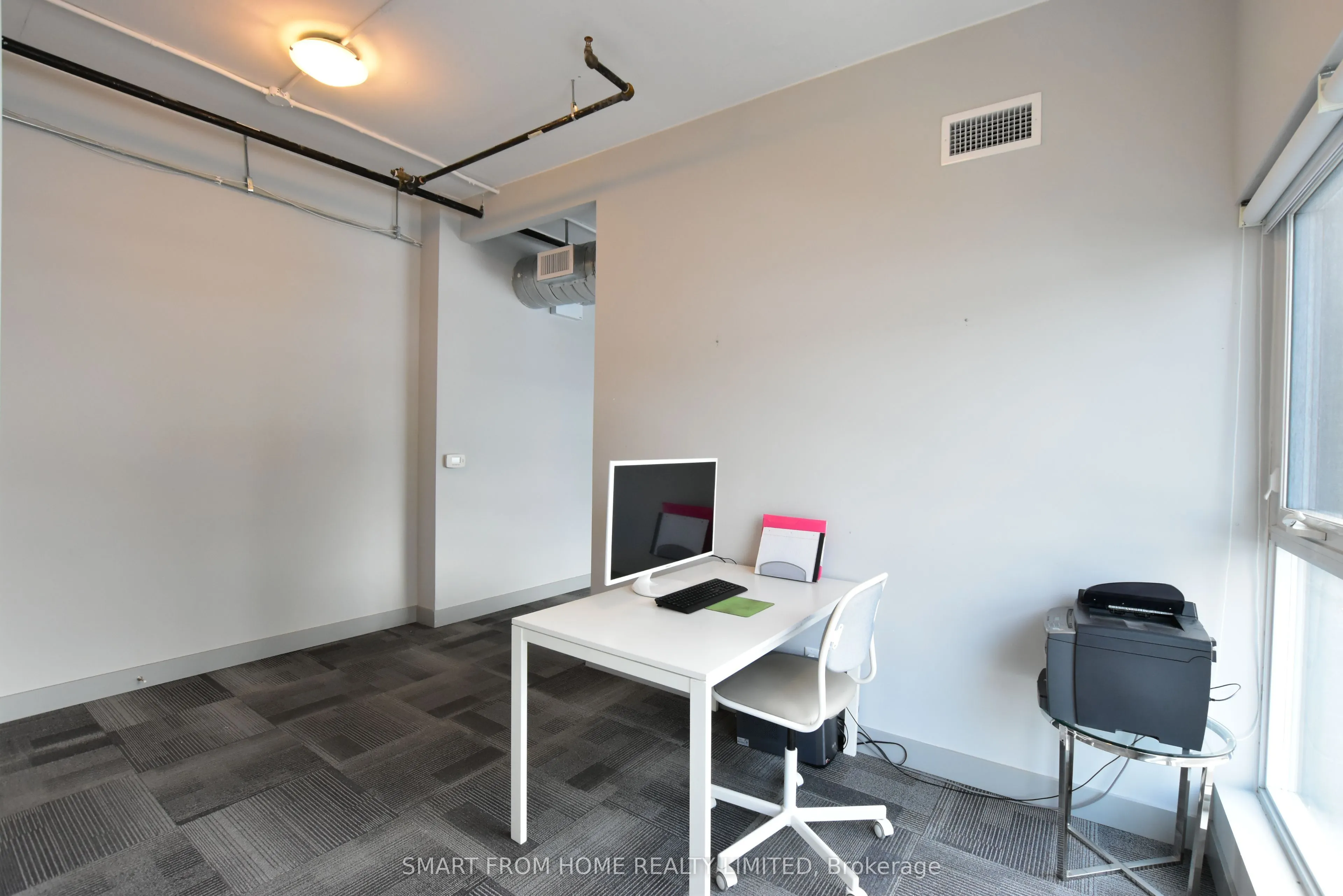 1 VICTORIA Street, #210