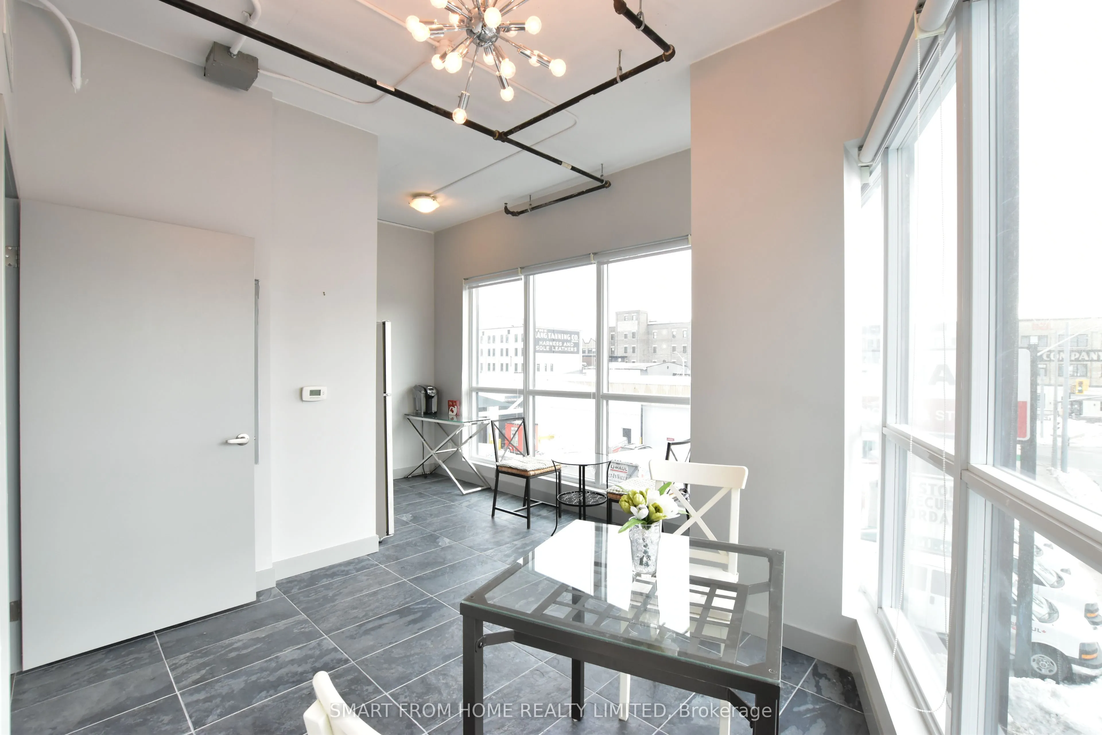 1 VICTORIA Street, #210