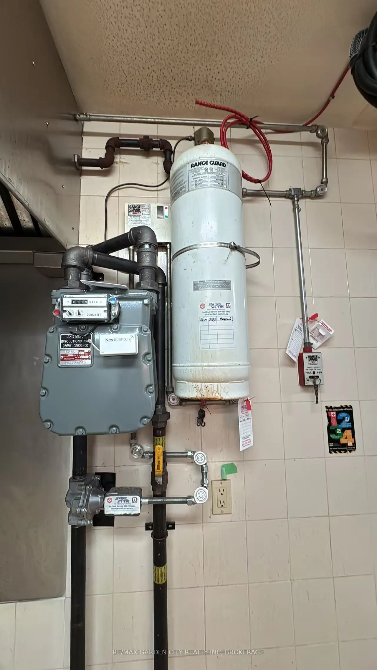 7737 Lundy's Lane, #Commercial Unit