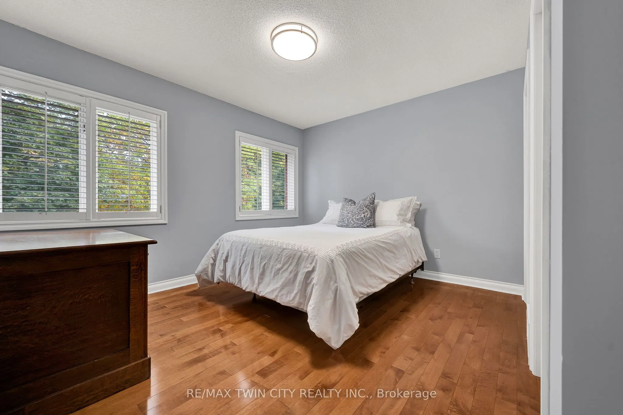 250 Grey Squirrel Place