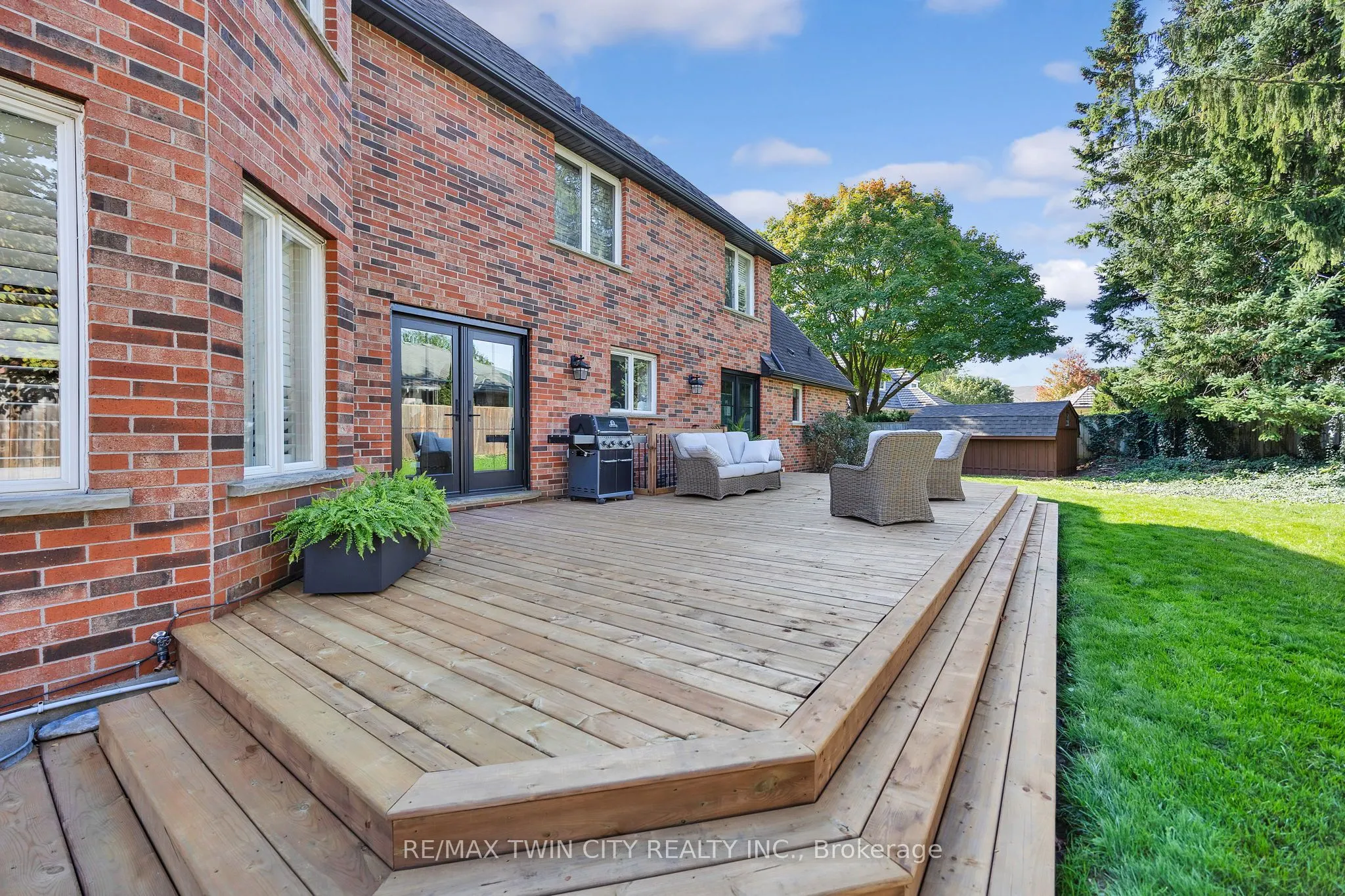 250 Grey Squirrel Place