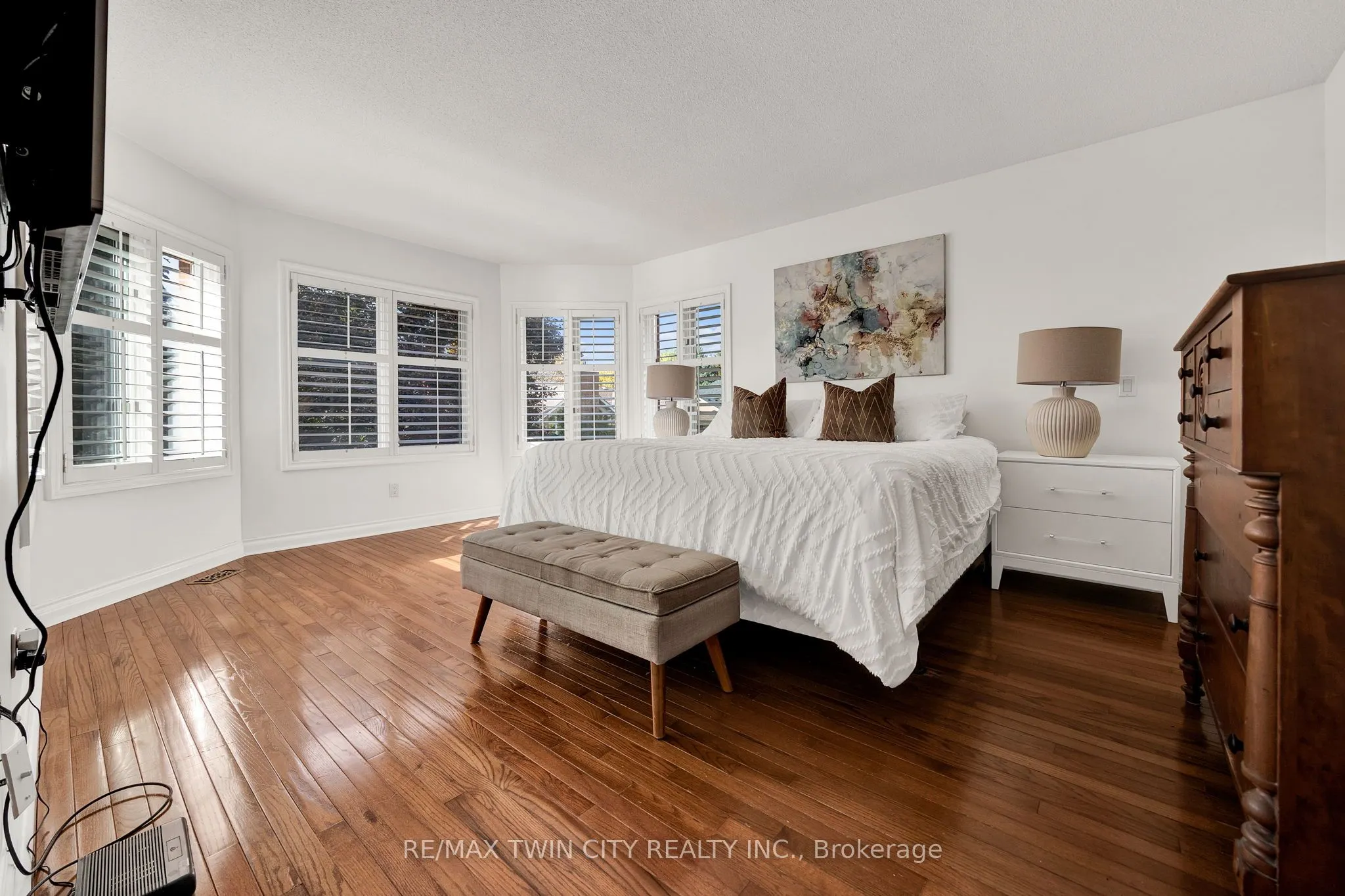 250 Grey Squirrel Place