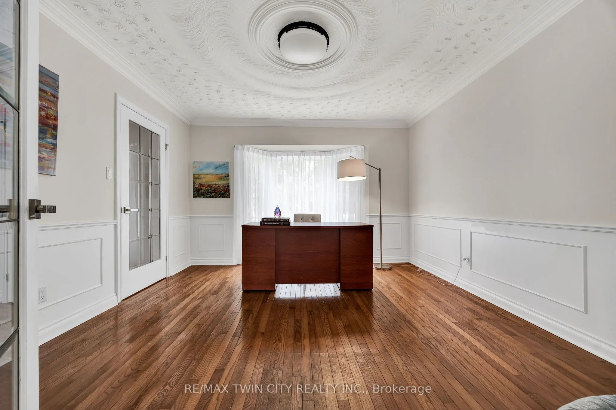 250 Grey Squirrel Place