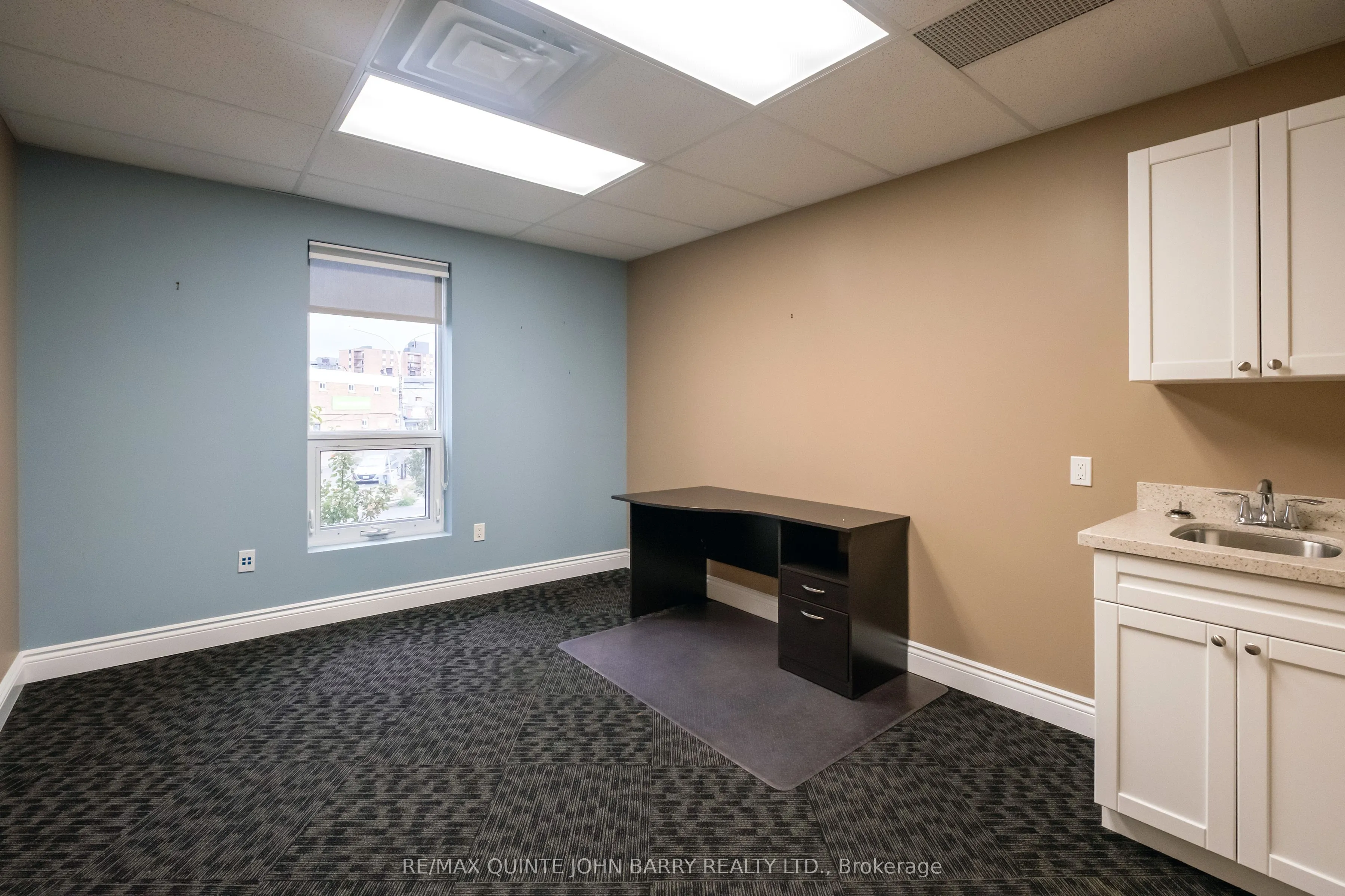 30 King Street, #201