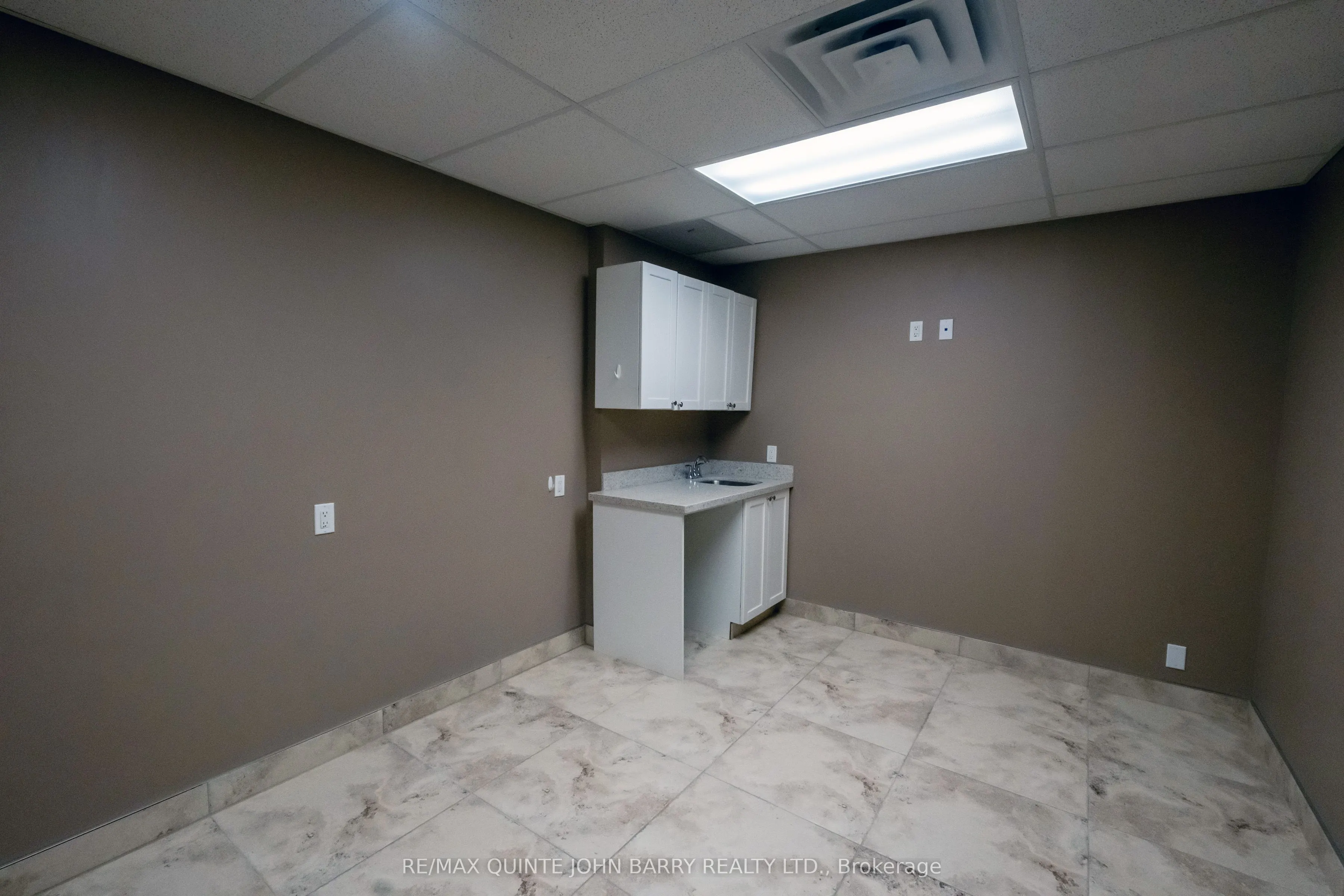 30 King Street, #201