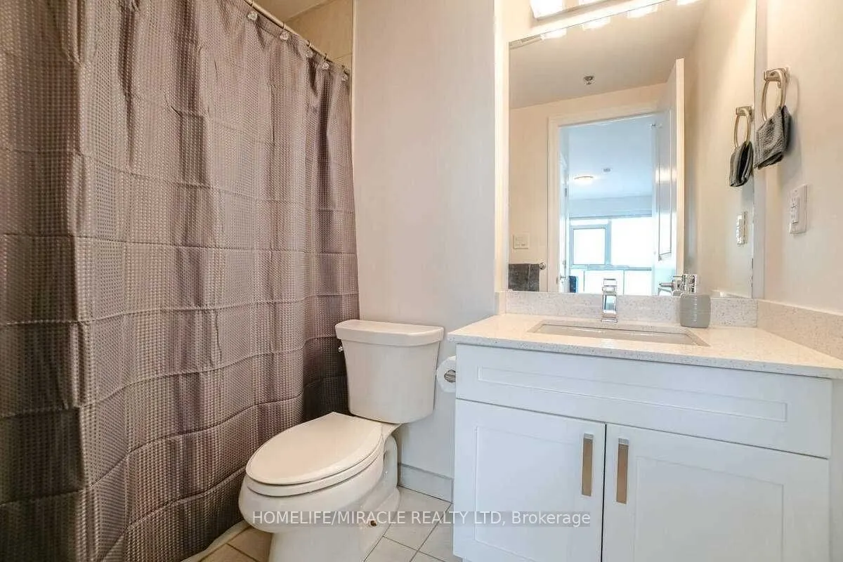 560 North Service Road, #602