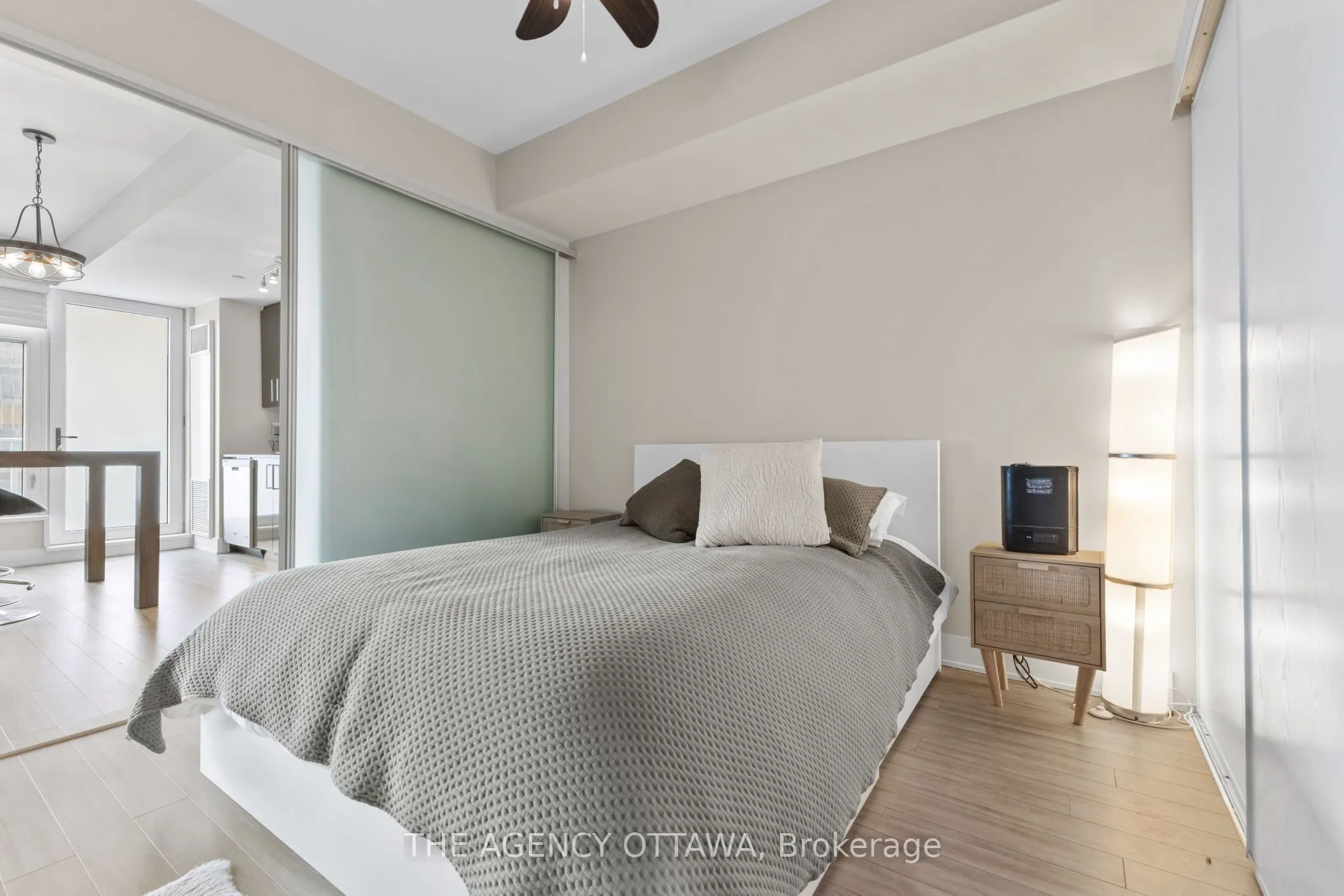 118 HOLMWOOD Avenue, #406