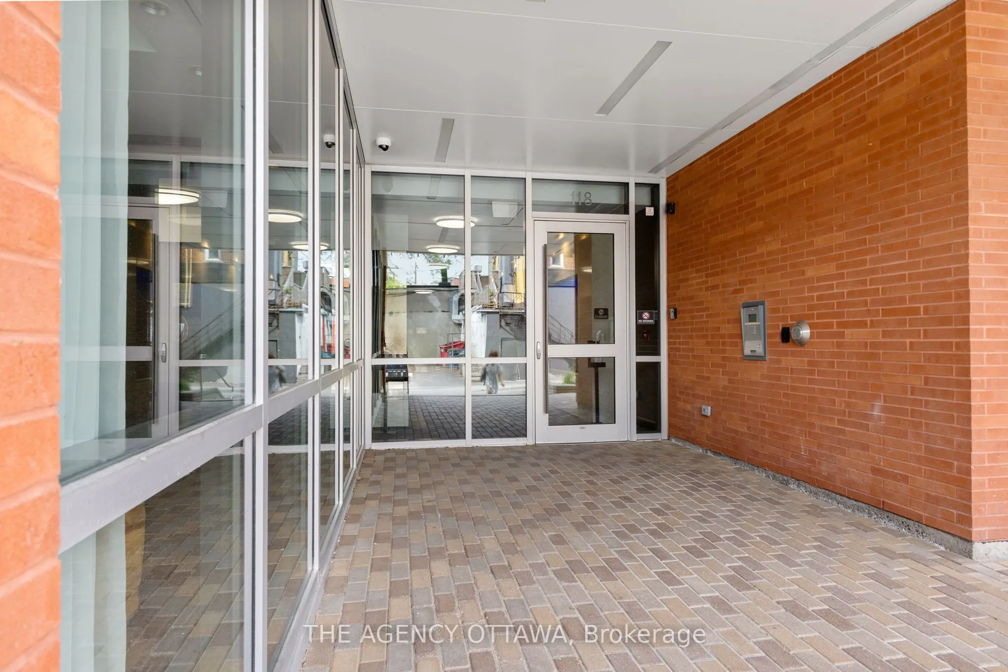 118 HOLMWOOD Avenue, #406