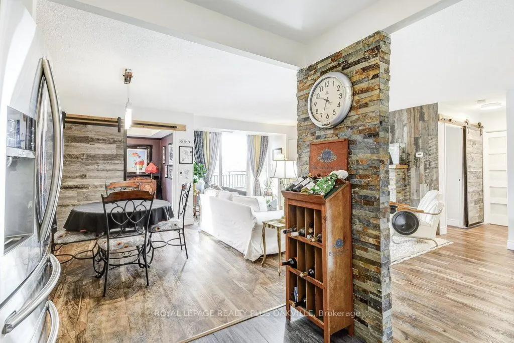 500 Green Road, #515