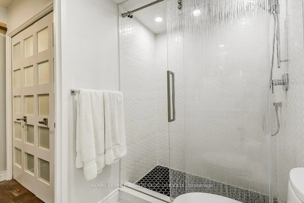 500 Green Road, #515