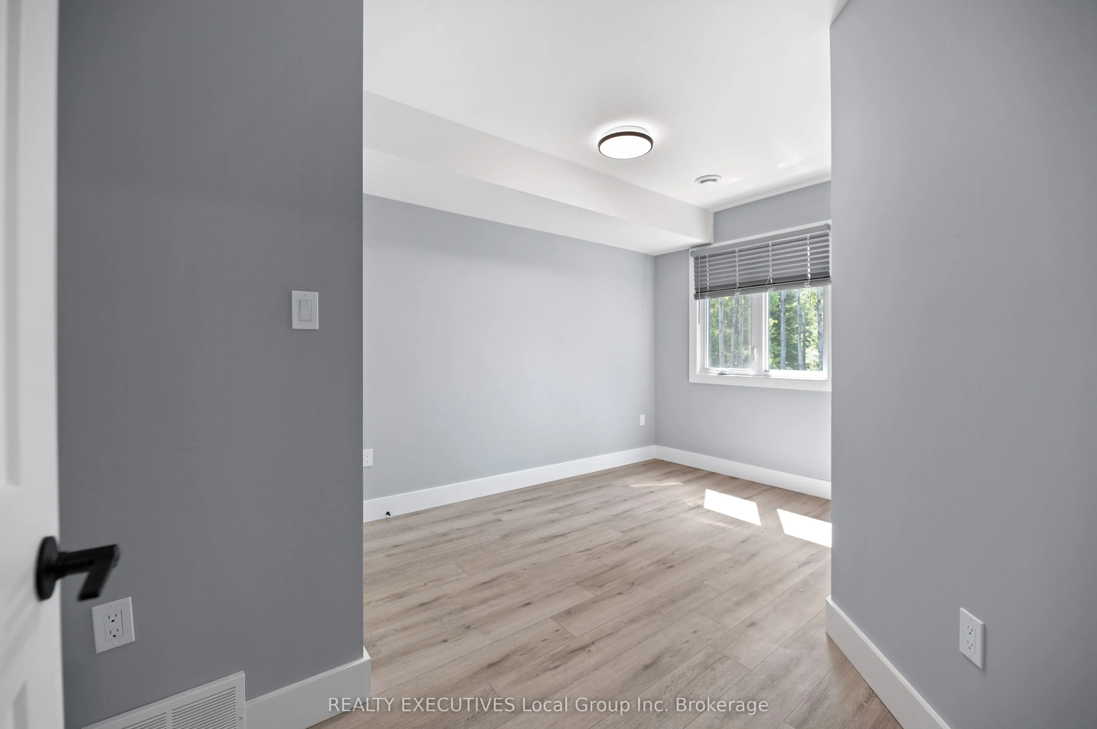 1278 VILLAGE Road, #4