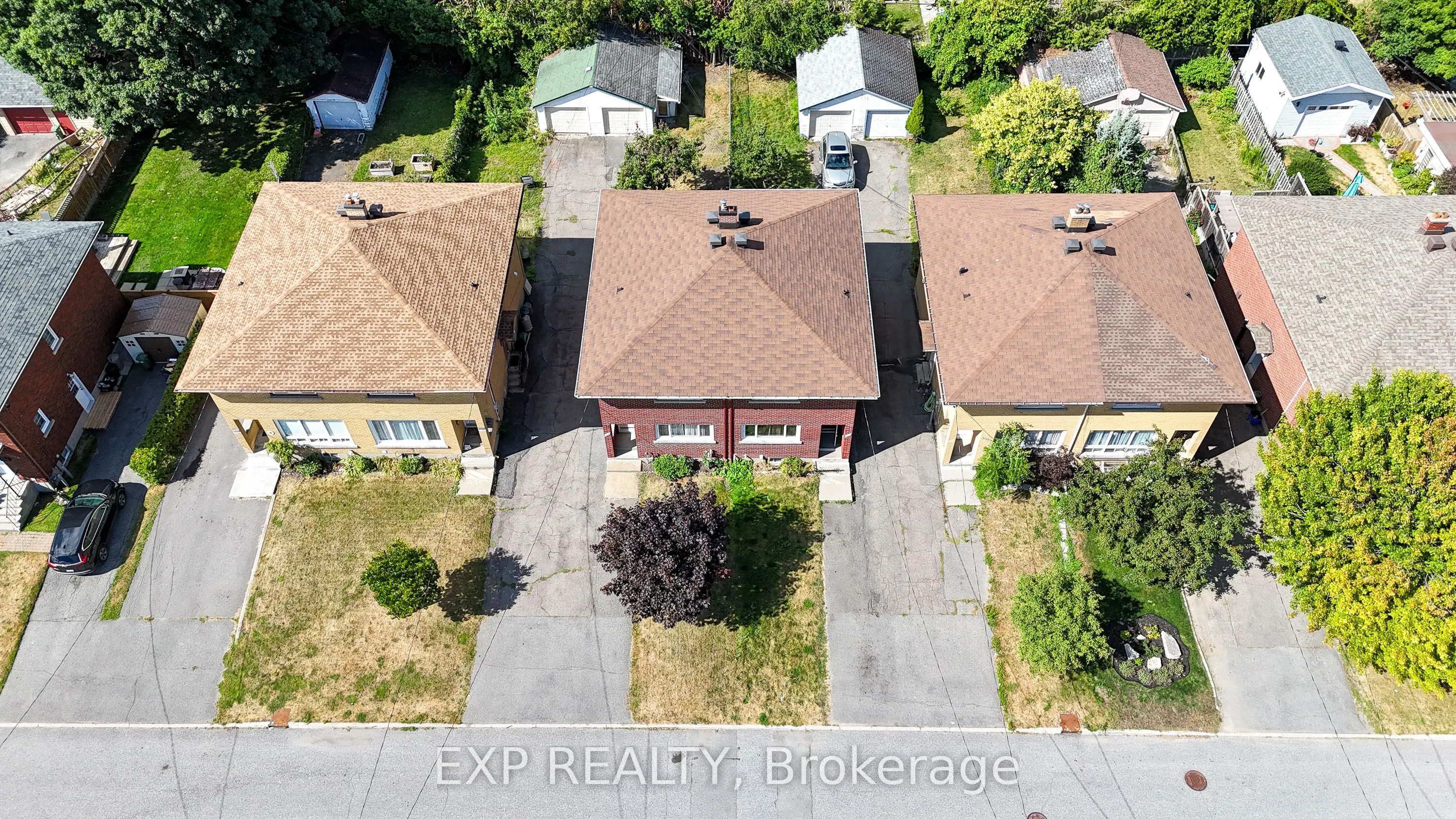 1008 Riddell Avenue S