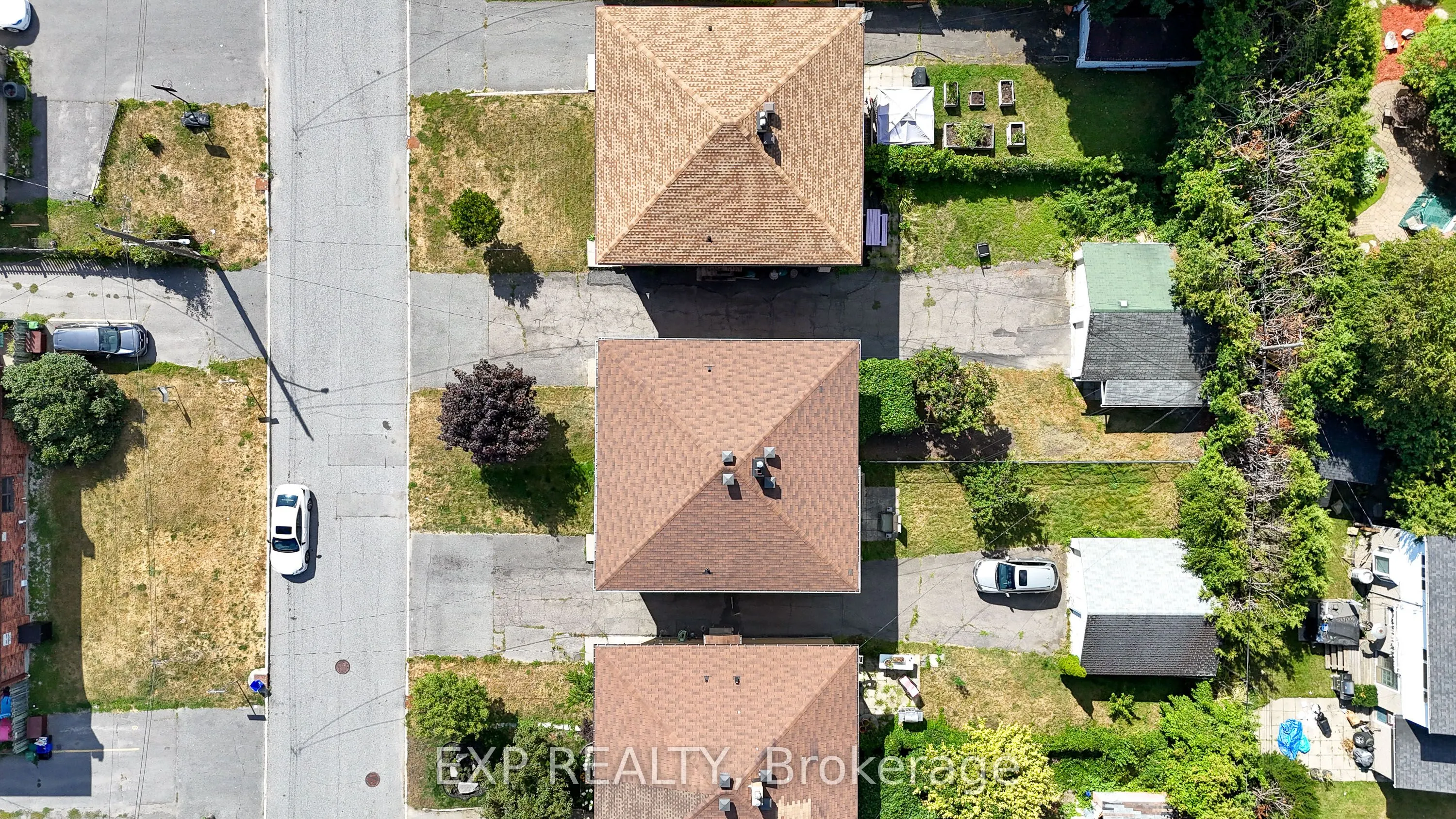 1008 Riddell Avenue S