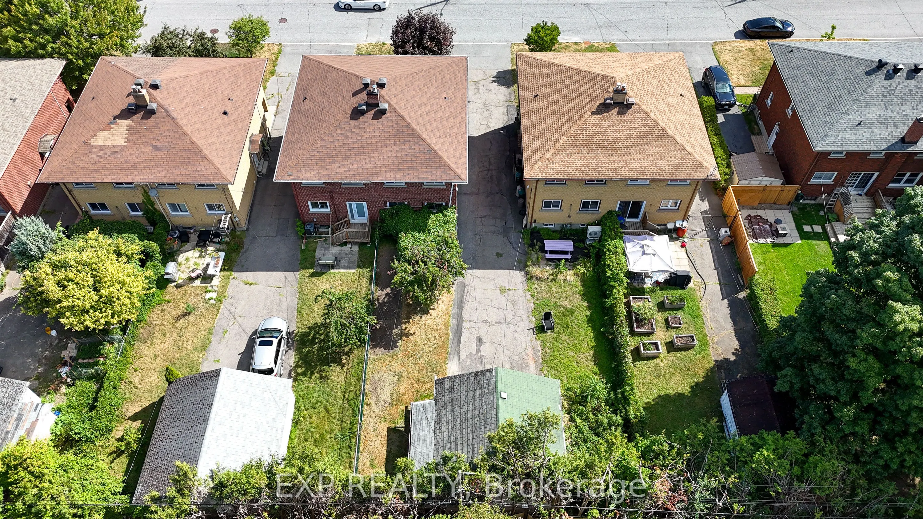 1008 Riddell Avenue S